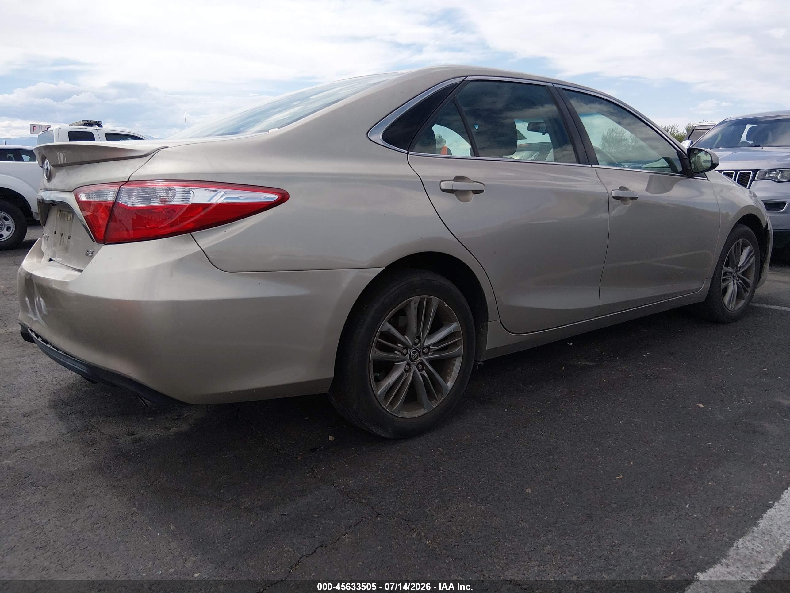 2015 Toyota Camry Se Tan vin: 4T1BF1FK0FU091905