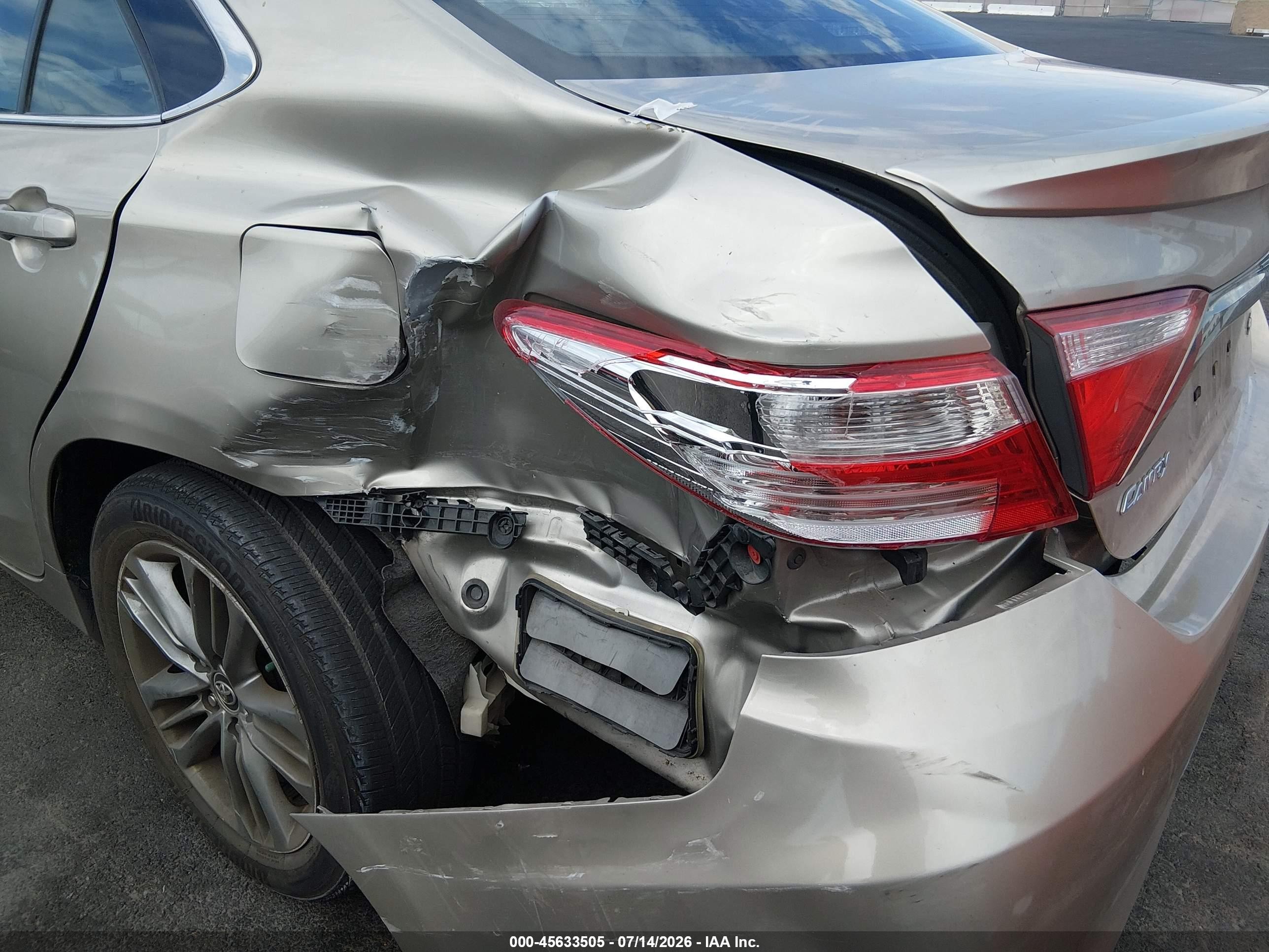 2015 Toyota Camry Se Tan vin: 4T1BF1FK0FU091905