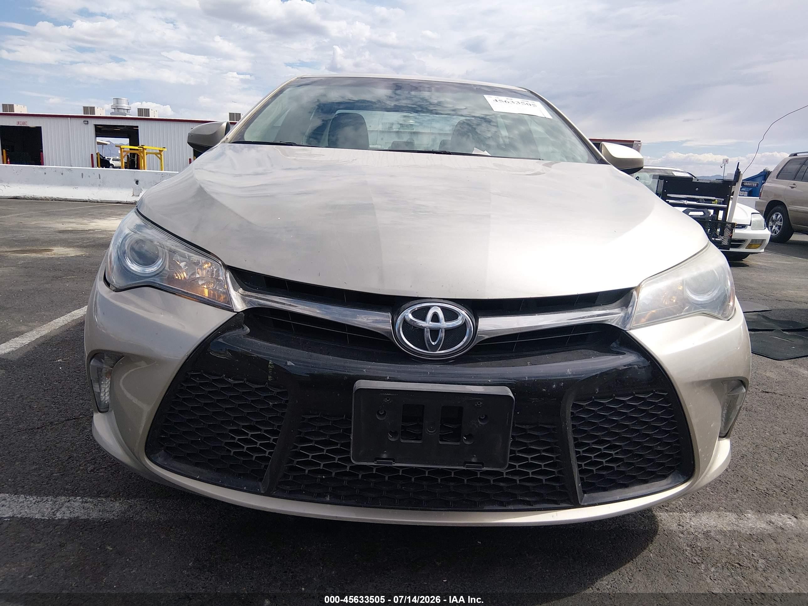2015 Toyota Camry Se Tan vin: 4T1BF1FK0FU091905