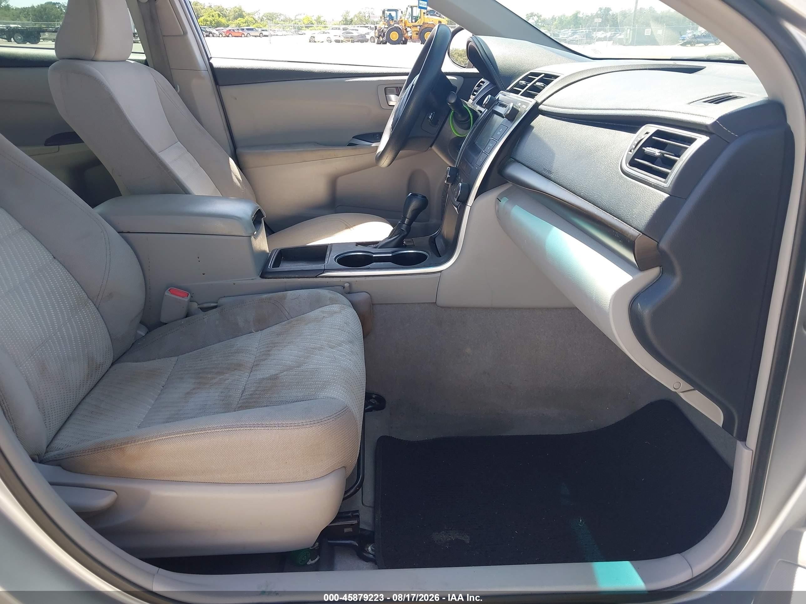 2015 Toyota Camry Le Silver vin: 4T1BF1FK0FU101333