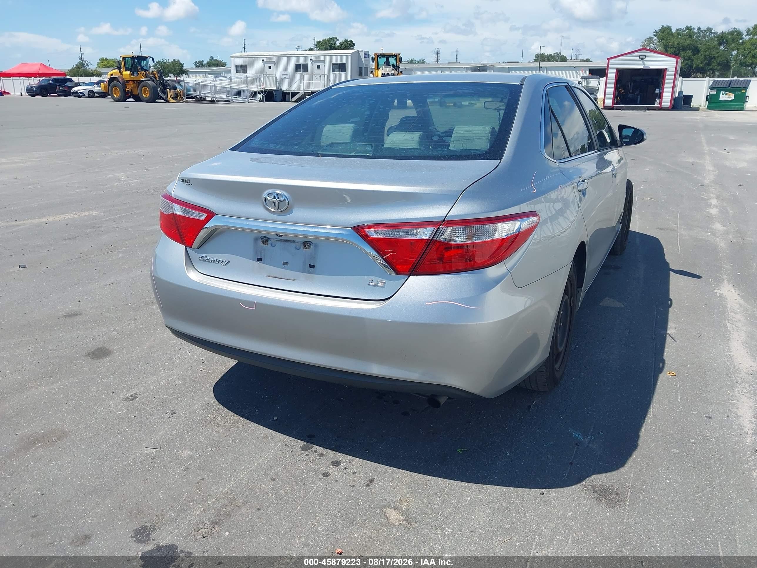 2015 Toyota Camry Le Silver vin: 4T1BF1FK0FU101333