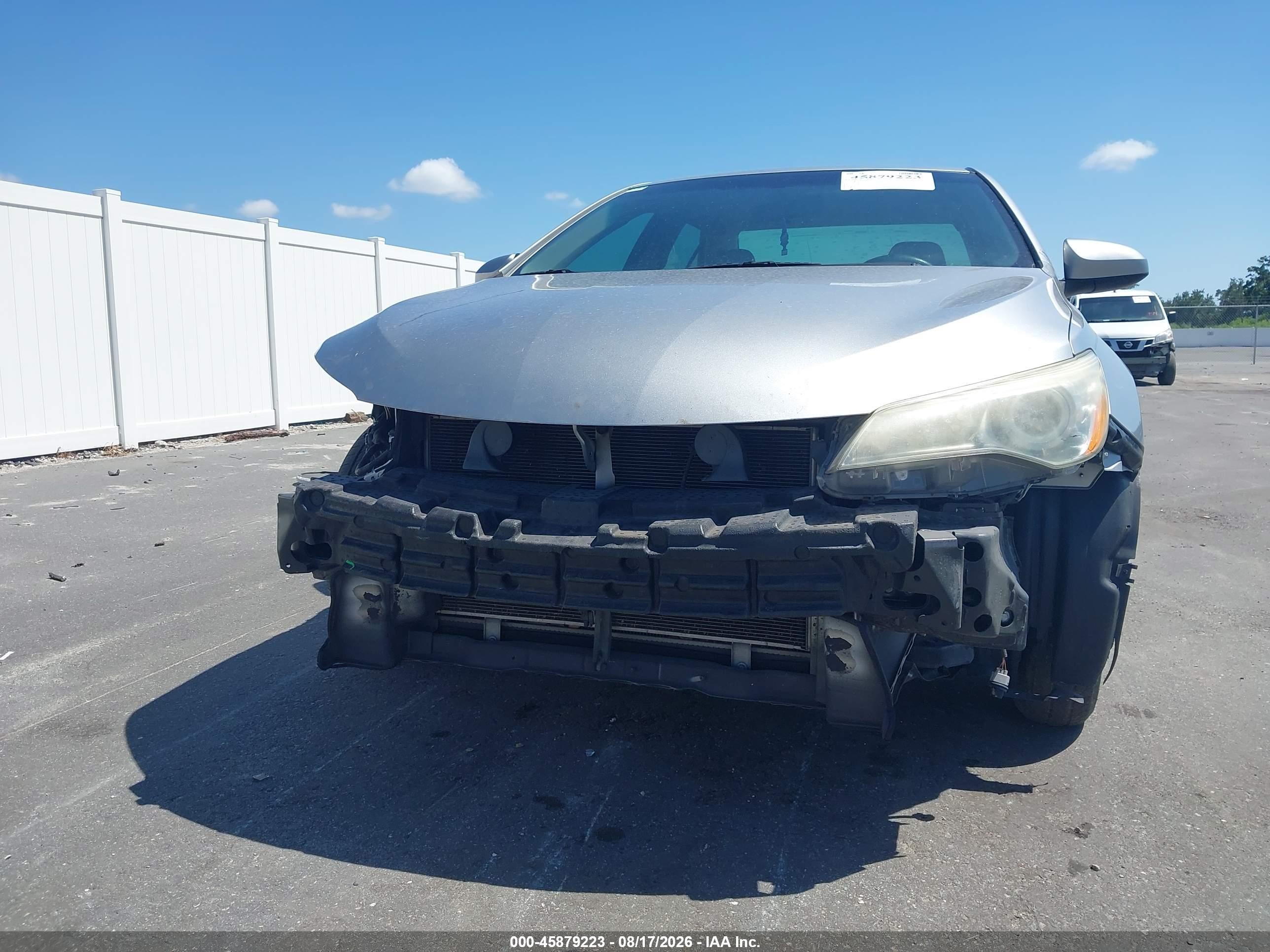 2015 Toyota Camry Le Silver vin: 4T1BF1FK0FU101333