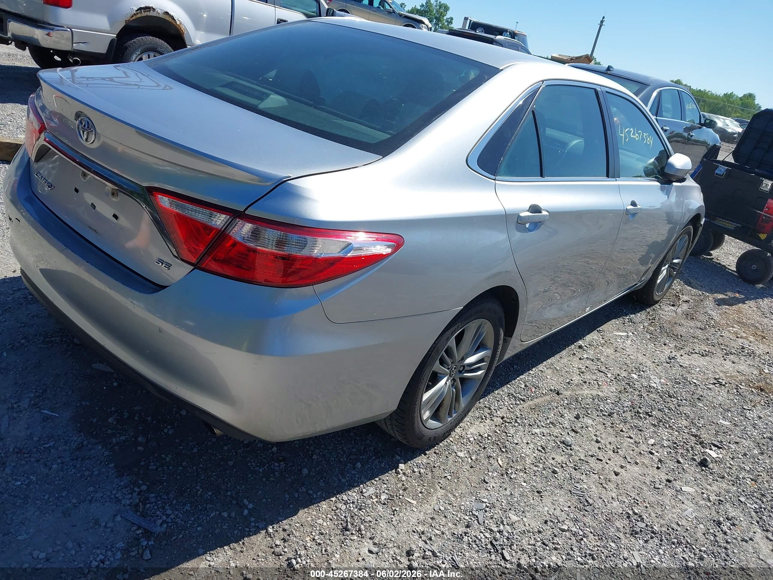 2015 Toyota Camry Se Silver vin: 4T1BF1FK0FU488692