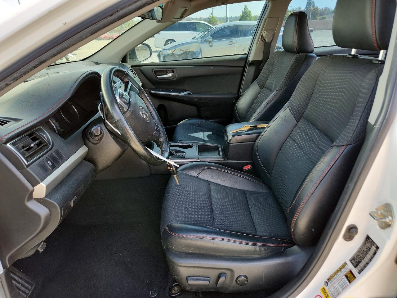 2015 Toyota Camry Se White vin: 4T1BF1FK0FU494590