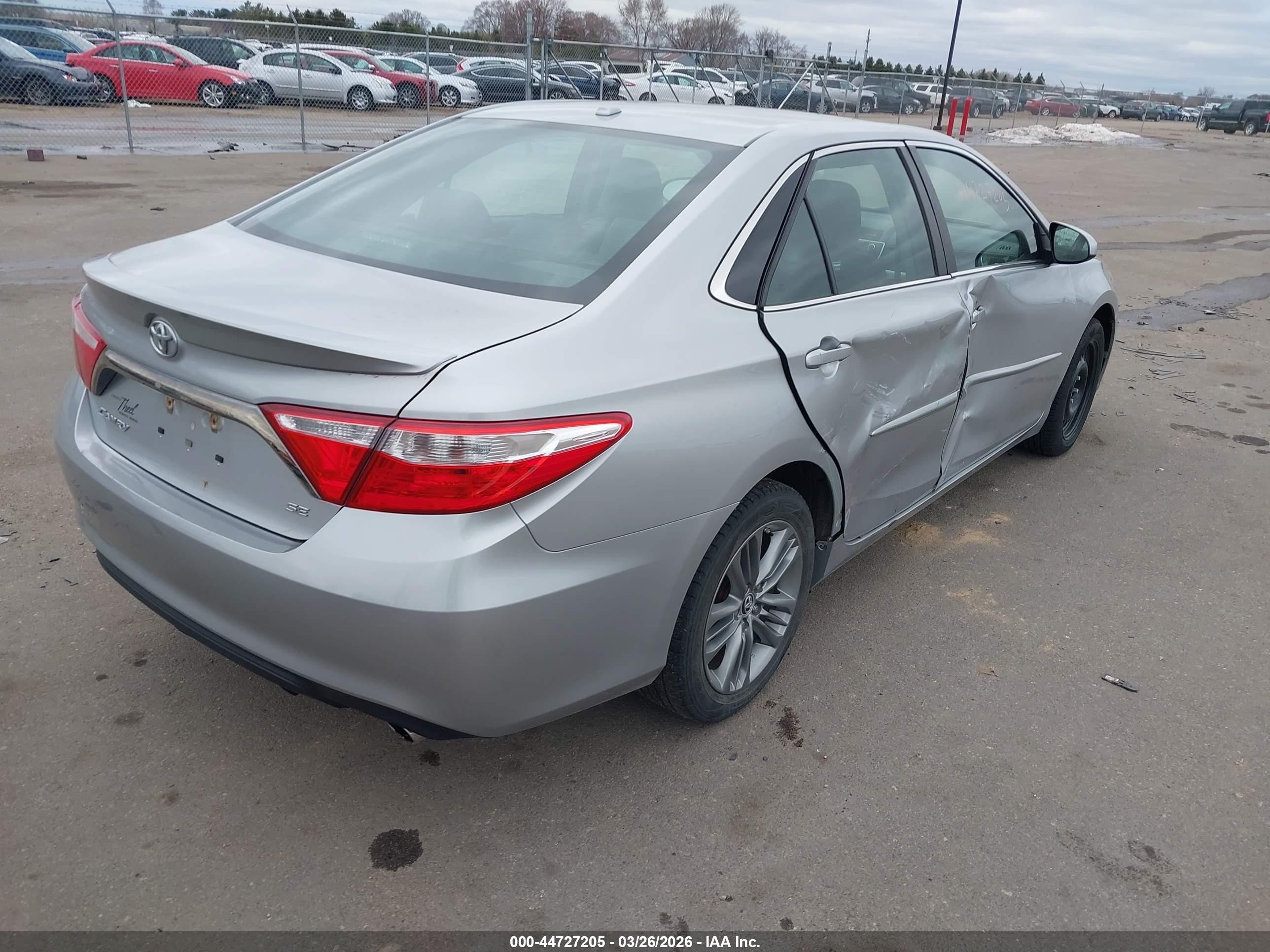 2015 Toyota Camry Se Silver vin: 4T1BF1FK0FU883620