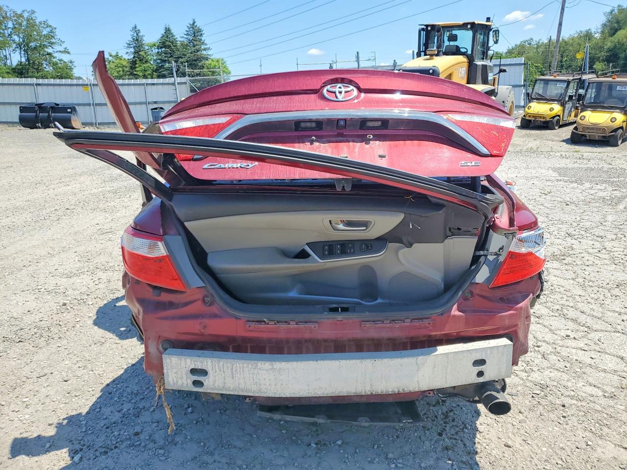 2015 Toyota Camry Se Red vin: 4T1BF1FK0FU891328