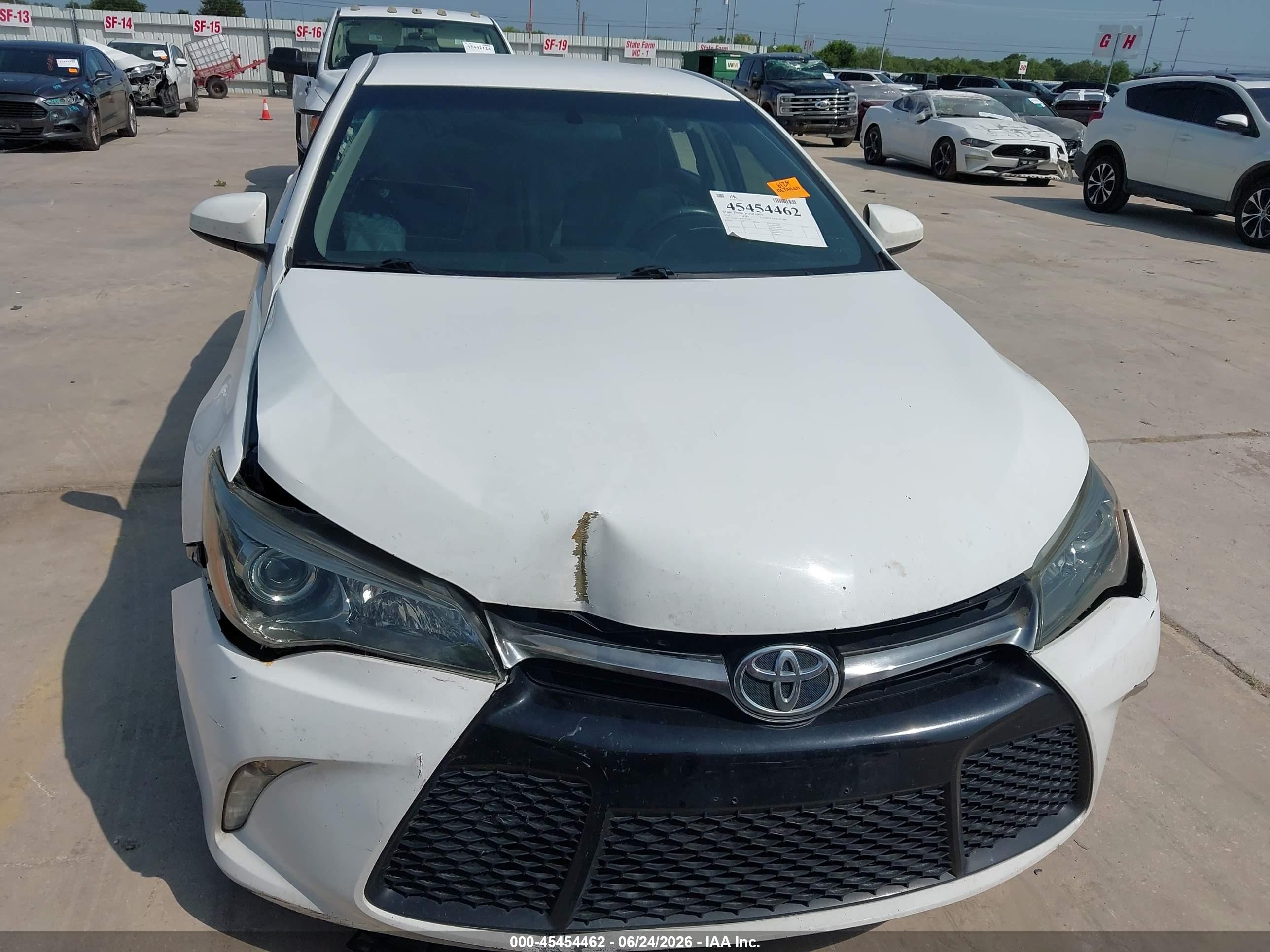 2015 Toyota Camry Se Белый vin: 4T1BF1FK0FU897663