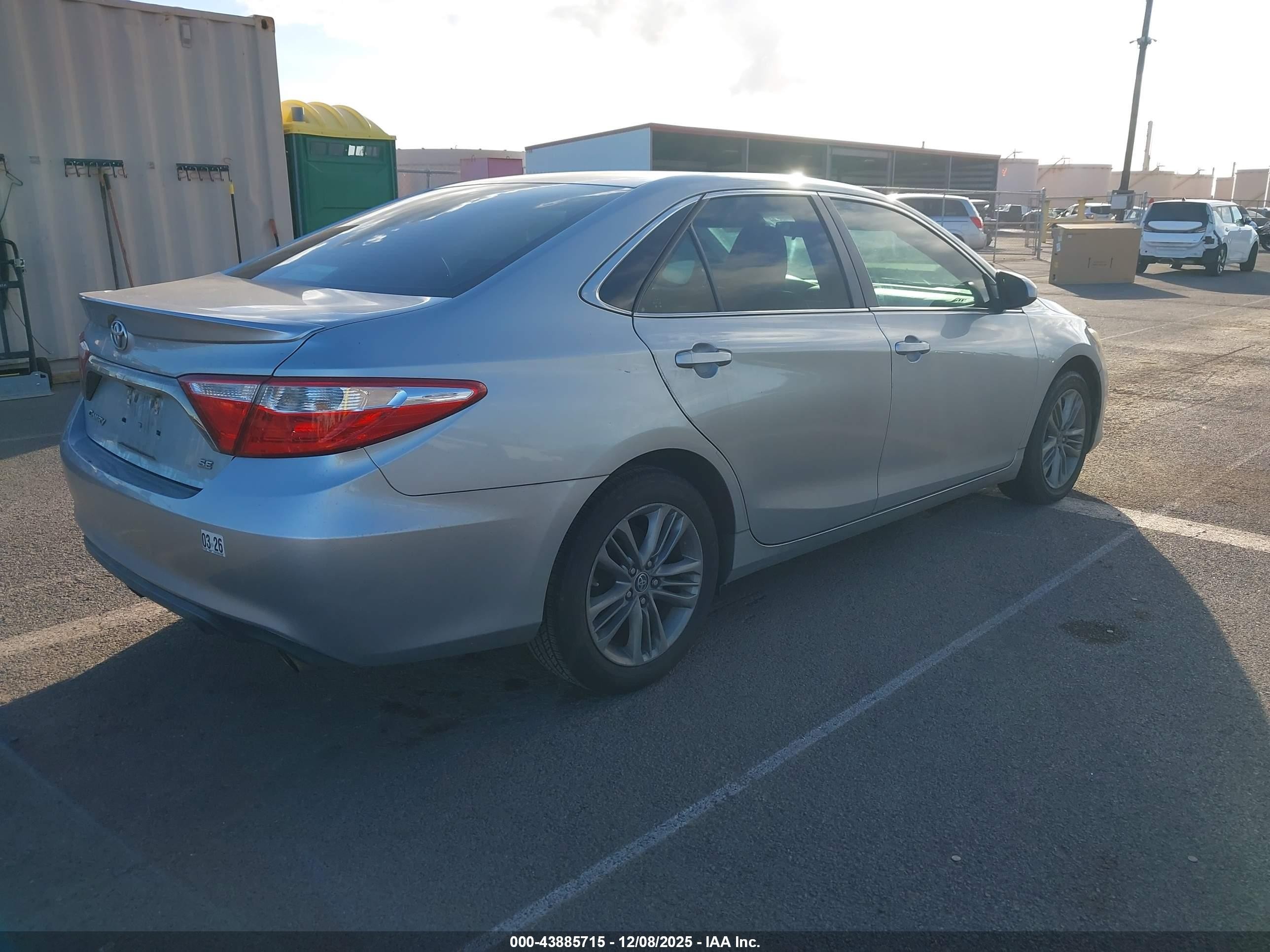 2015 Toyota Camry Se Серебряный vin: 4T1BF1FK0FU918057