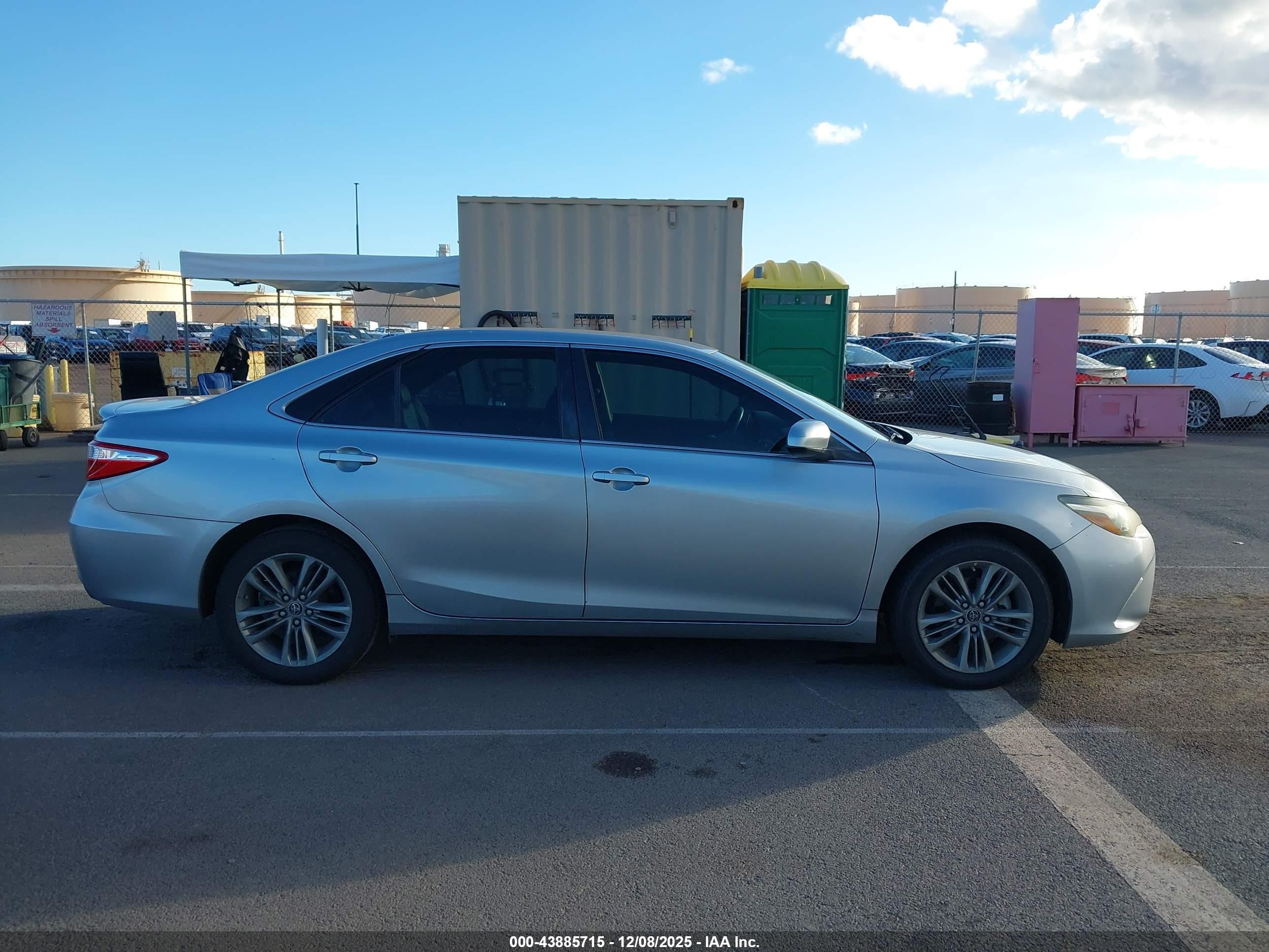 2015 Toyota Camry Se Серебряный vin: 4T1BF1FK0FU918057