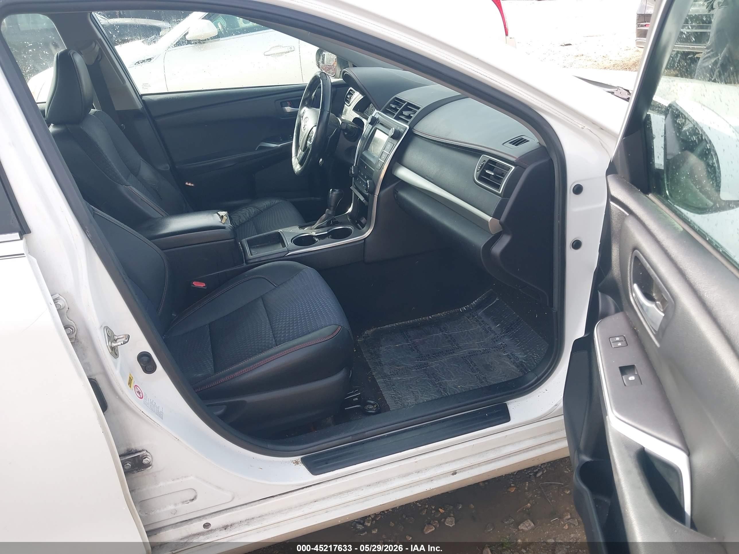 2015 Toyota Camry Se White vin: 4T1BF1FK0FU919368