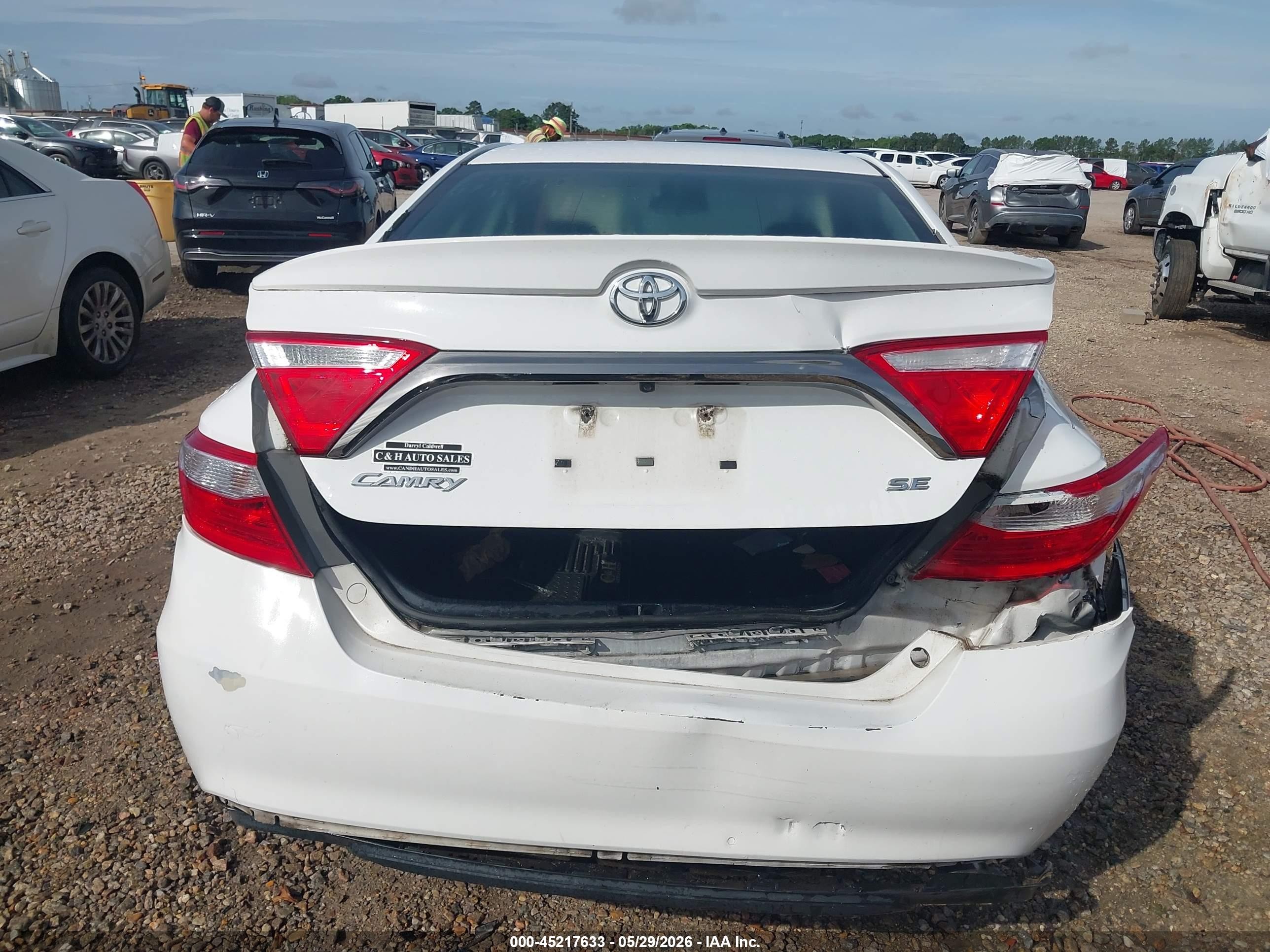 2015 Toyota Camry Se White vin: 4T1BF1FK0FU919368