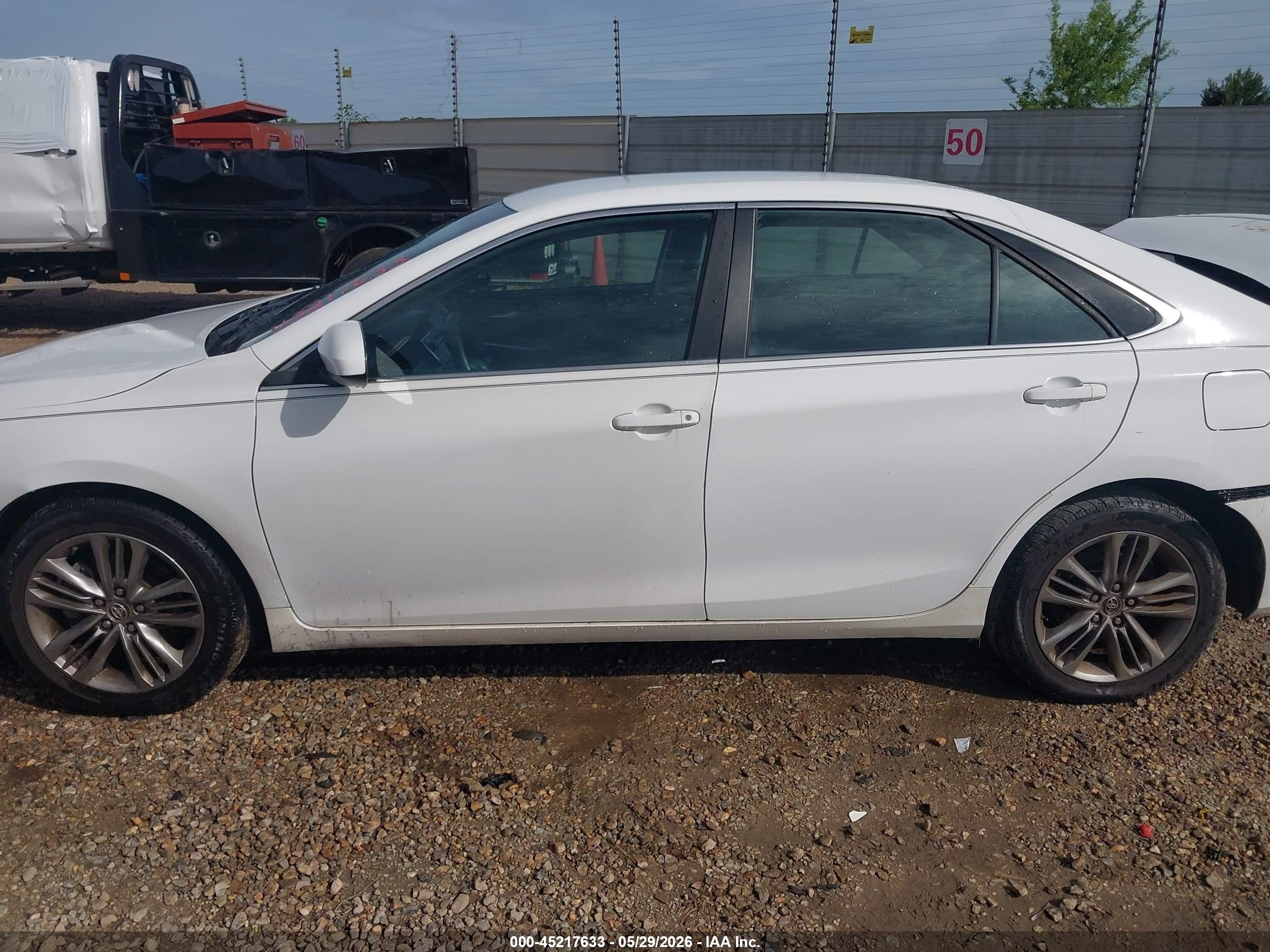 2015 Toyota Camry Se White vin: 4T1BF1FK0FU919368