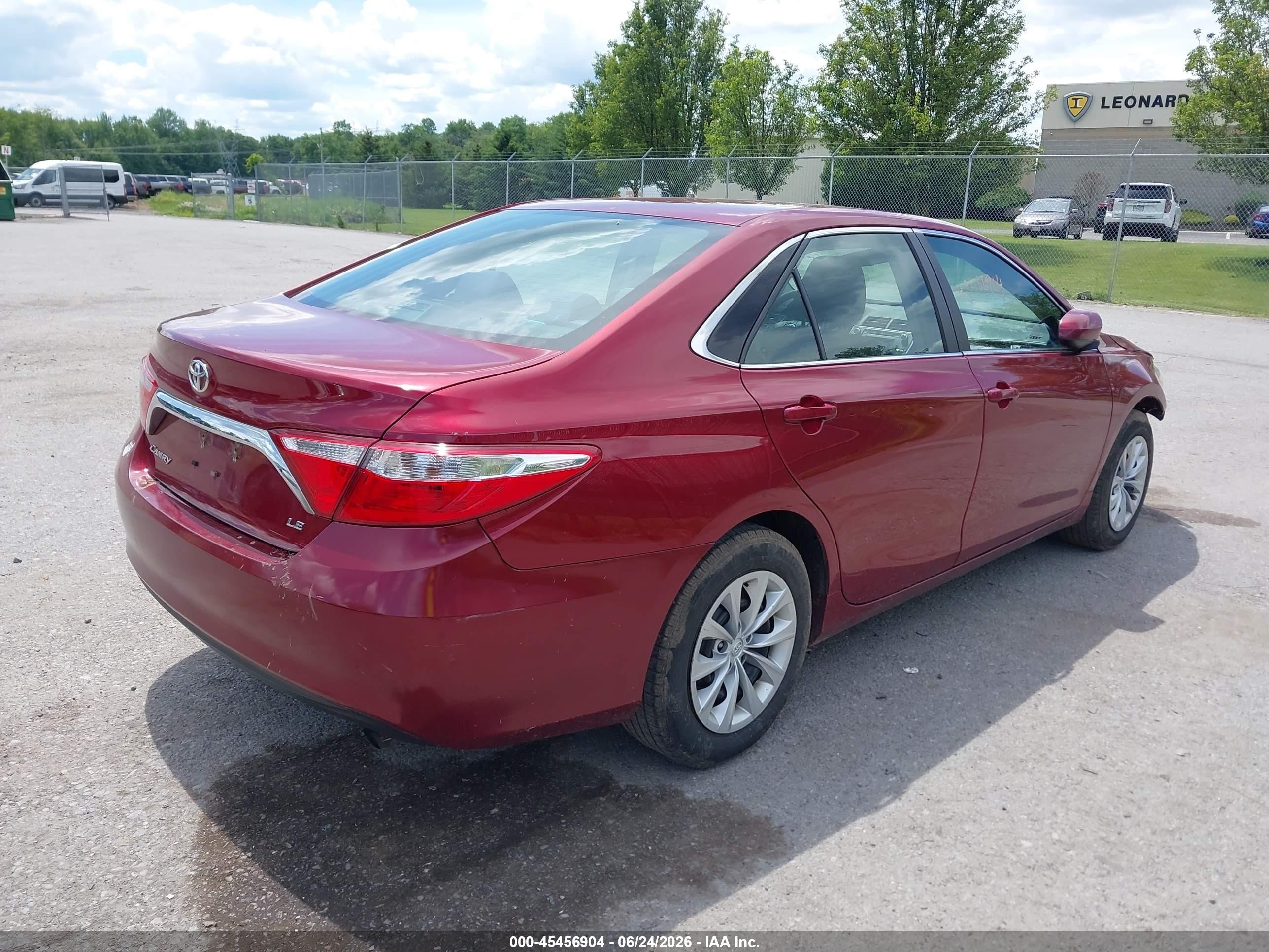 2015 Toyota Camry Le Red vin: 4T1BF1FK0FU934534