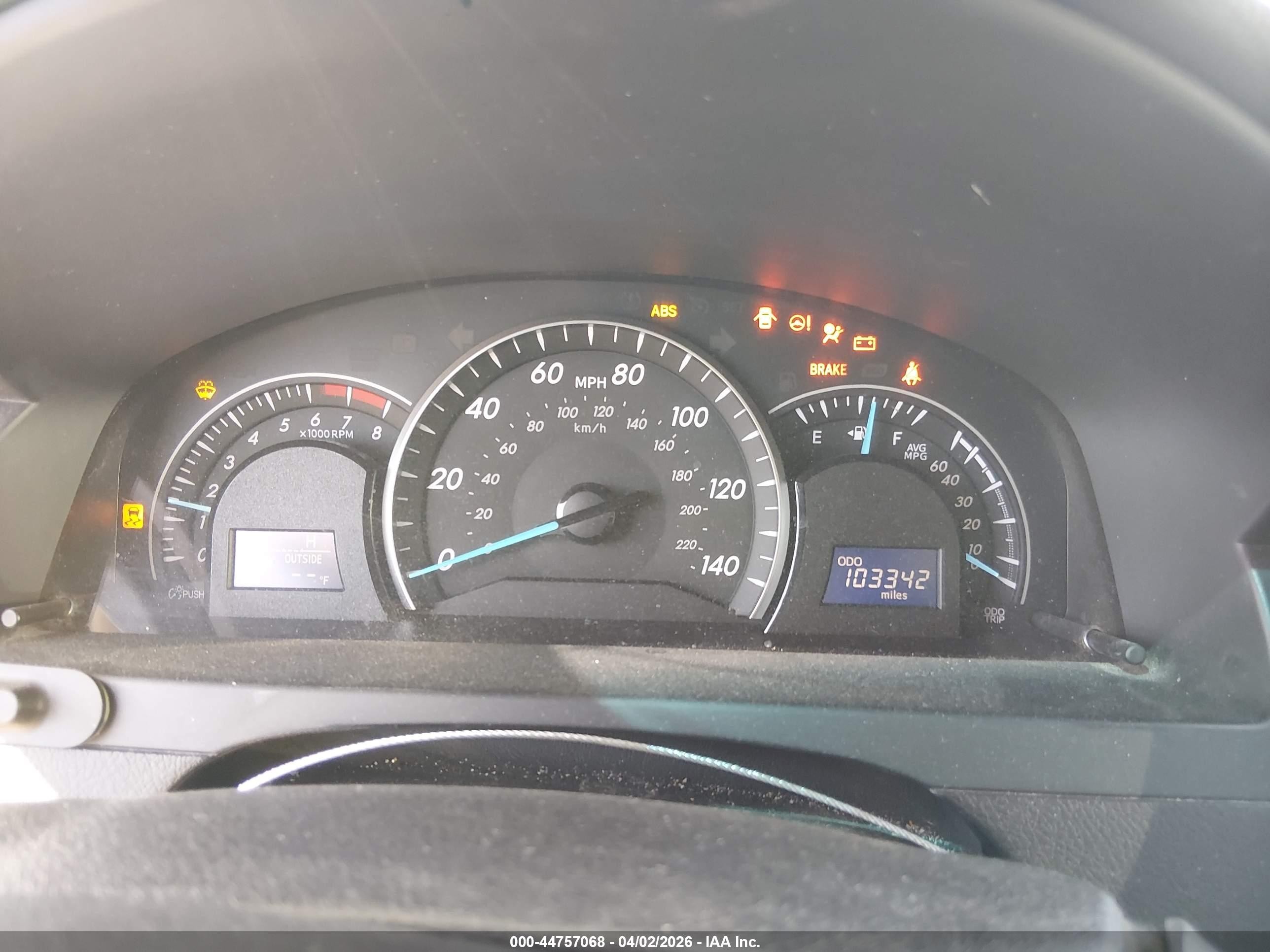 2015 Toyota Camry Le Серебряный vin: 4T1BF1FK0FU939636