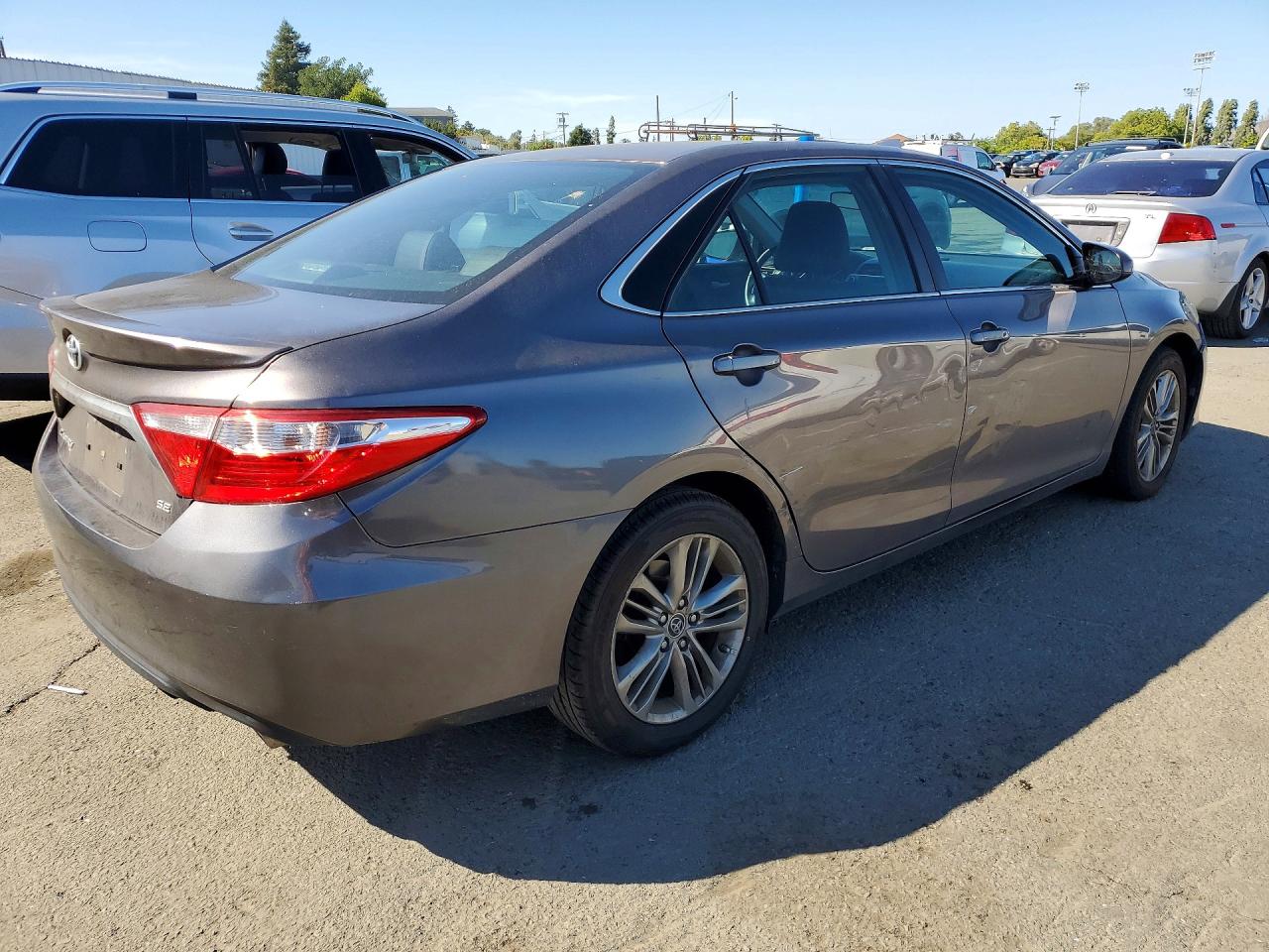 2015 Toyota Camry Se Charcoal vin: 4T1BF1FK0FU952029
