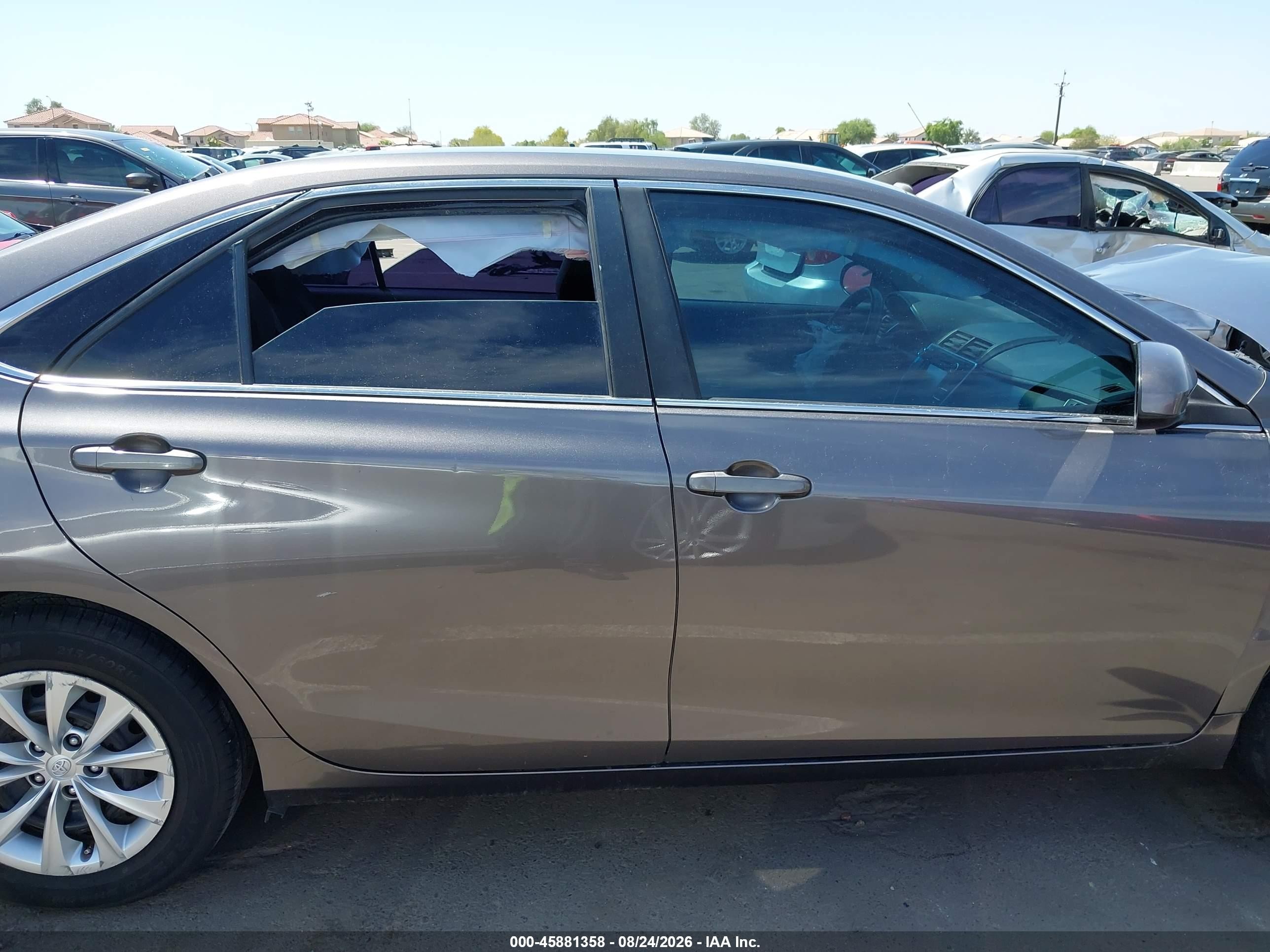 2015 Toyota Camry Le Gray vin: 4T1BF1FK0FU956730