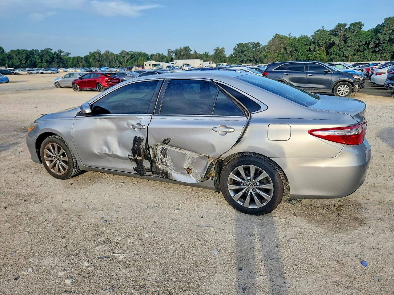 2015 Toyota Camry Xle Silver vin: 4T1BF1FK0FU963032