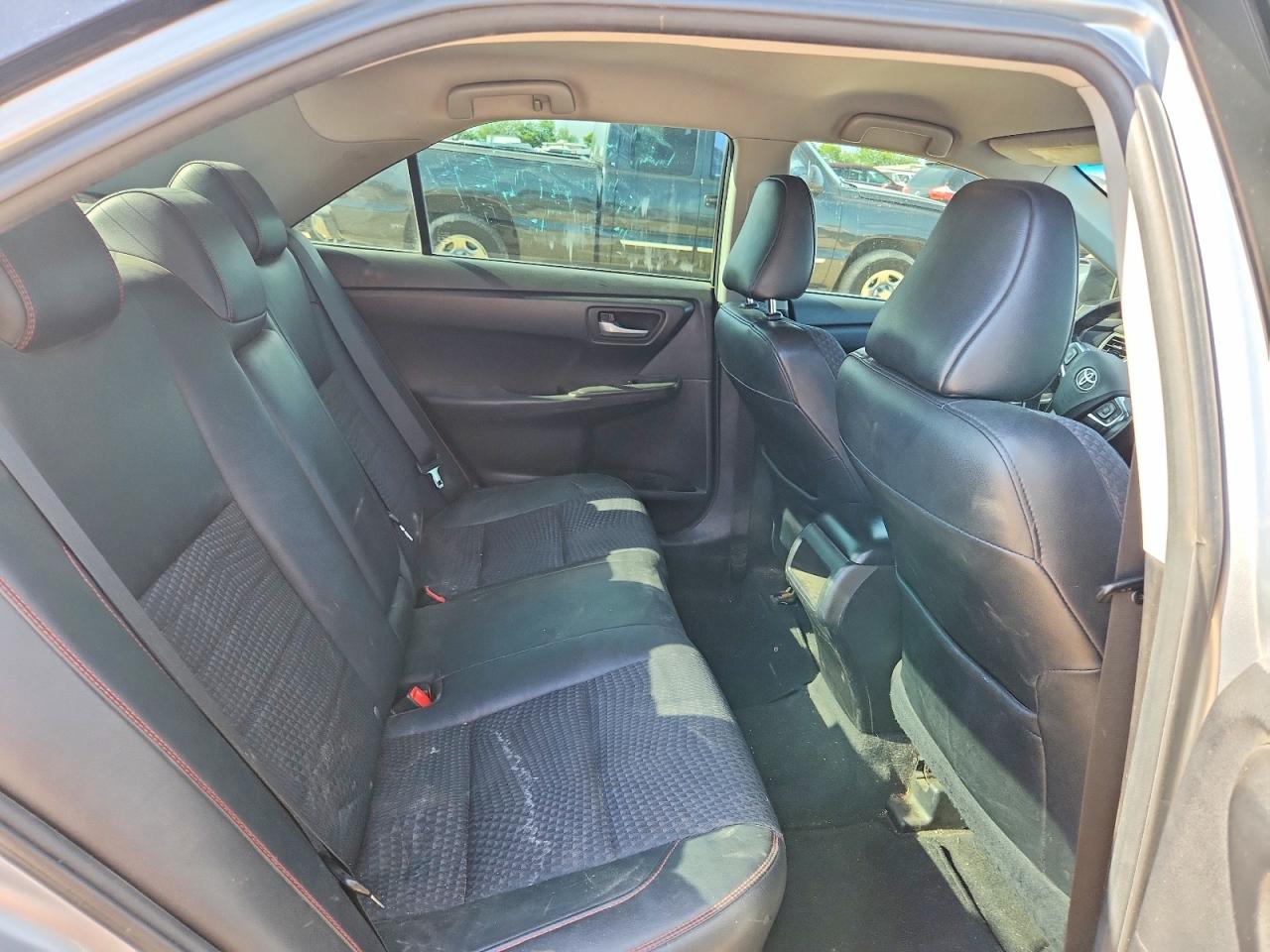 2015 Toyota Camry Se Silver vin: 4T1BF1FK0FU972779