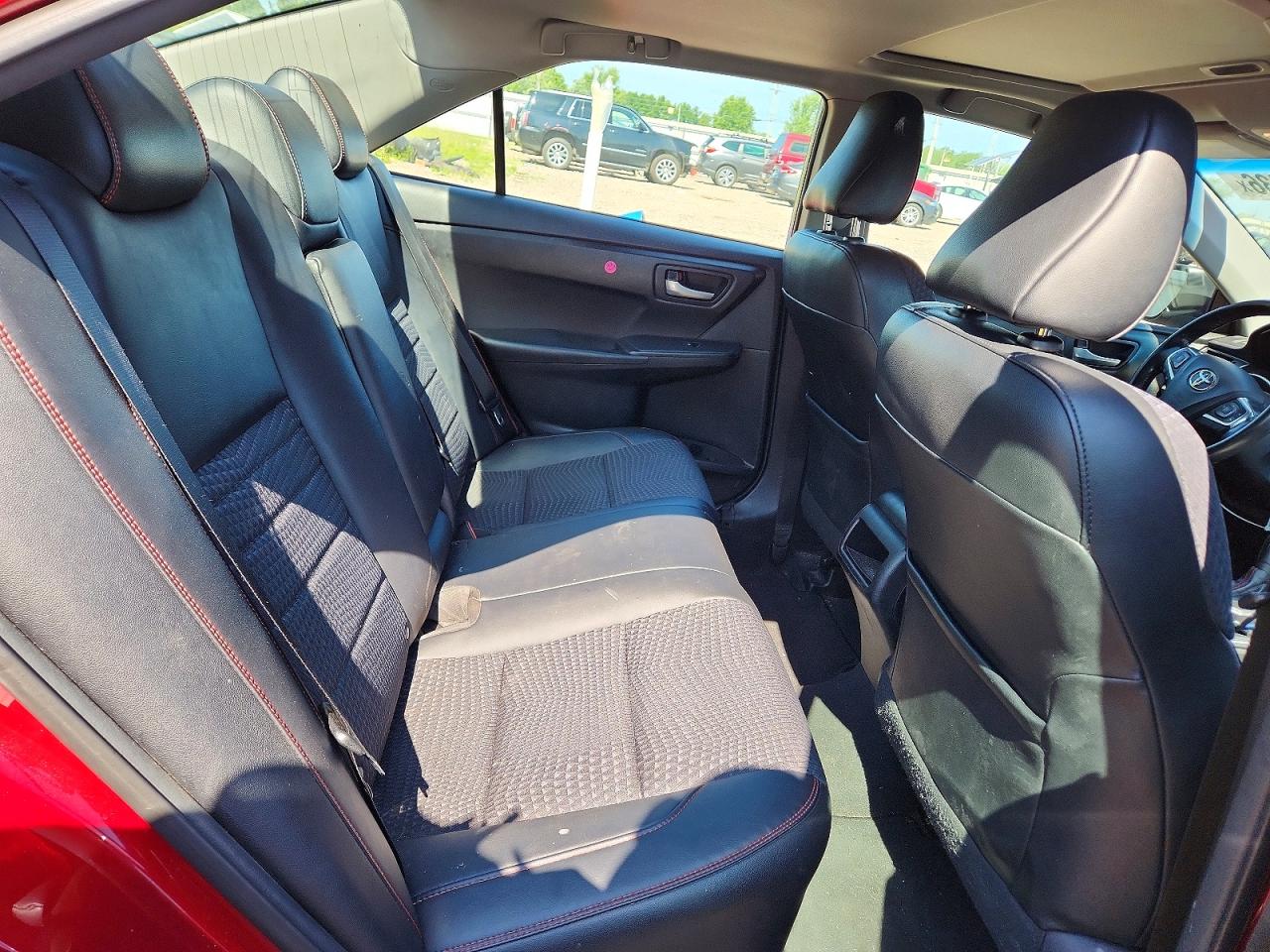 2015 Toyota Camry Se Maroon vin: 4T1BF1FK0FU973432