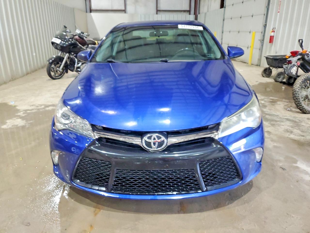 2015 Toyota Camry Se Blue vin: 4T1BF1FK0FU975715