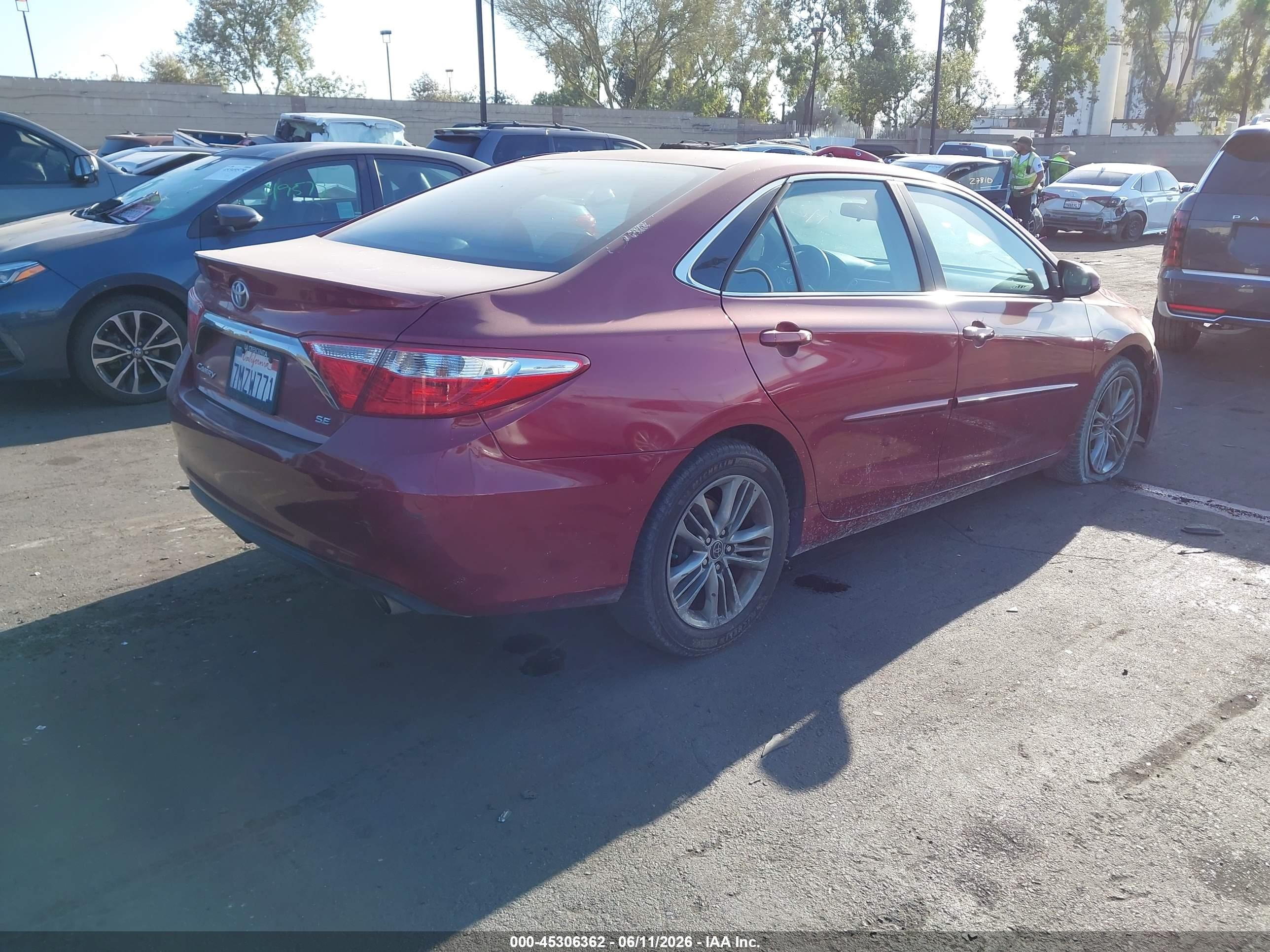 2015 Toyota Camry Se Red vin: 4T1BF1FK0FU989341