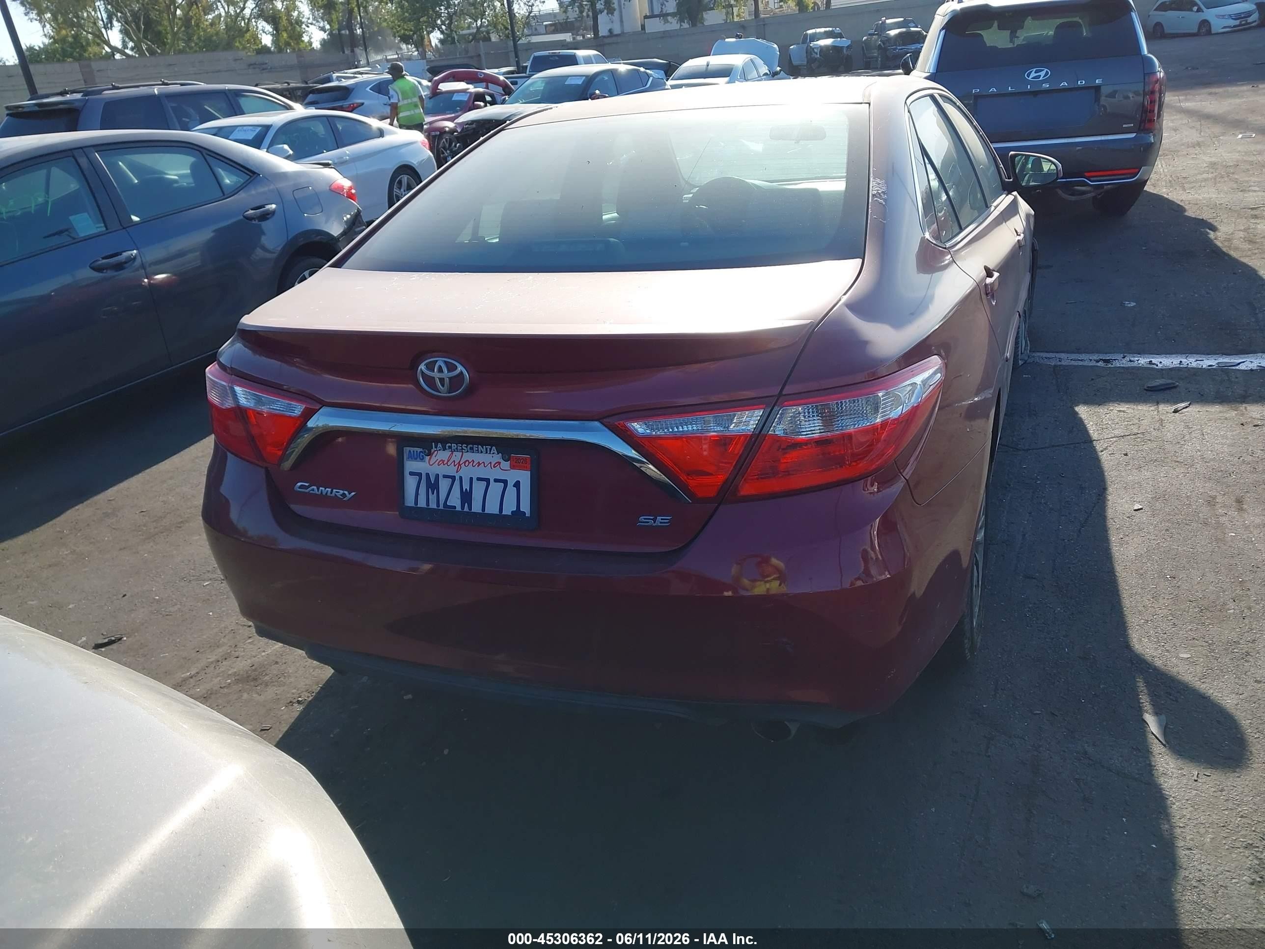 2015 Toyota Camry Se Red vin: 4T1BF1FK0FU989341