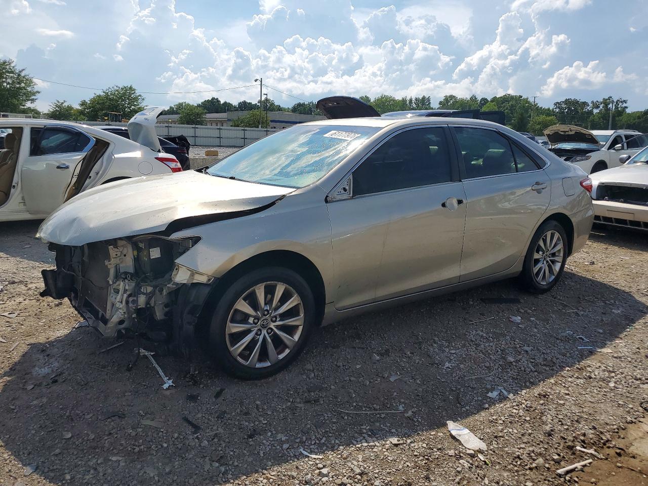 2015 Toyota Camry Xle Gold vin: 4T1BF1FK0FU996340
