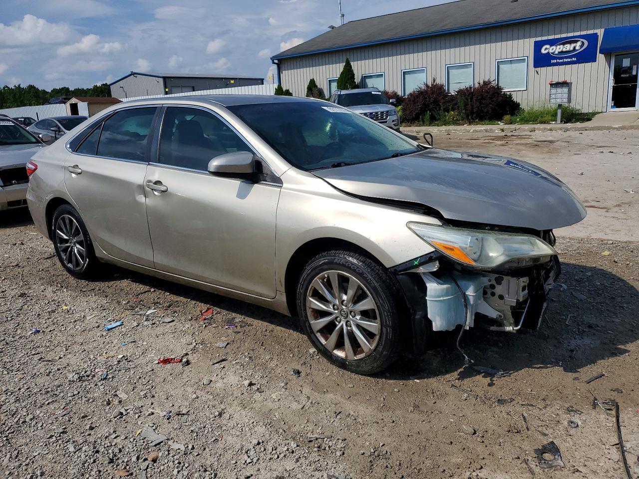 2015 Toyota Camry Xle Gold vin: 4T1BF1FK0FU996340