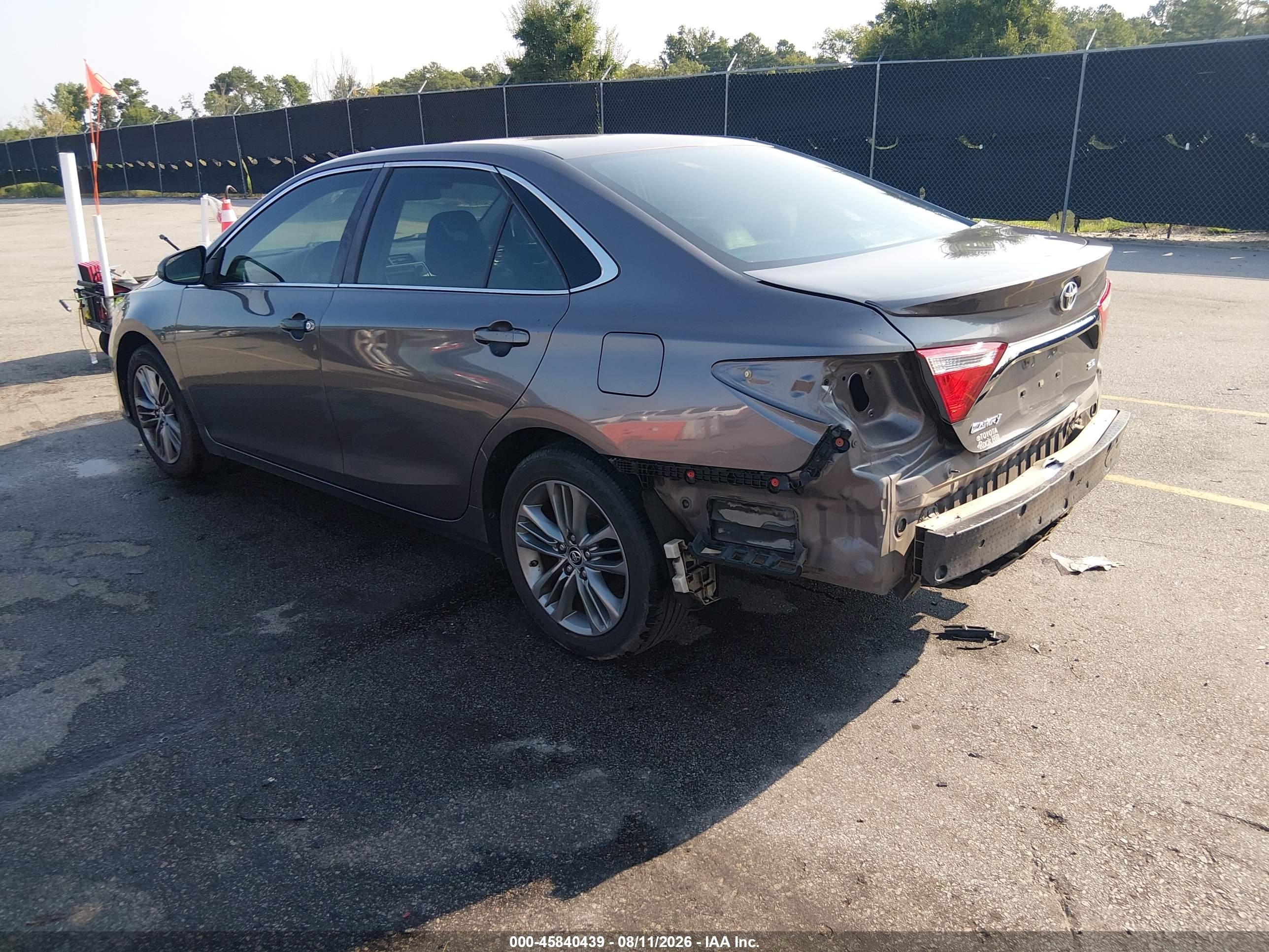 2016 Toyota Camry Se Gray vin: 4T1BF1FK0GU131255
