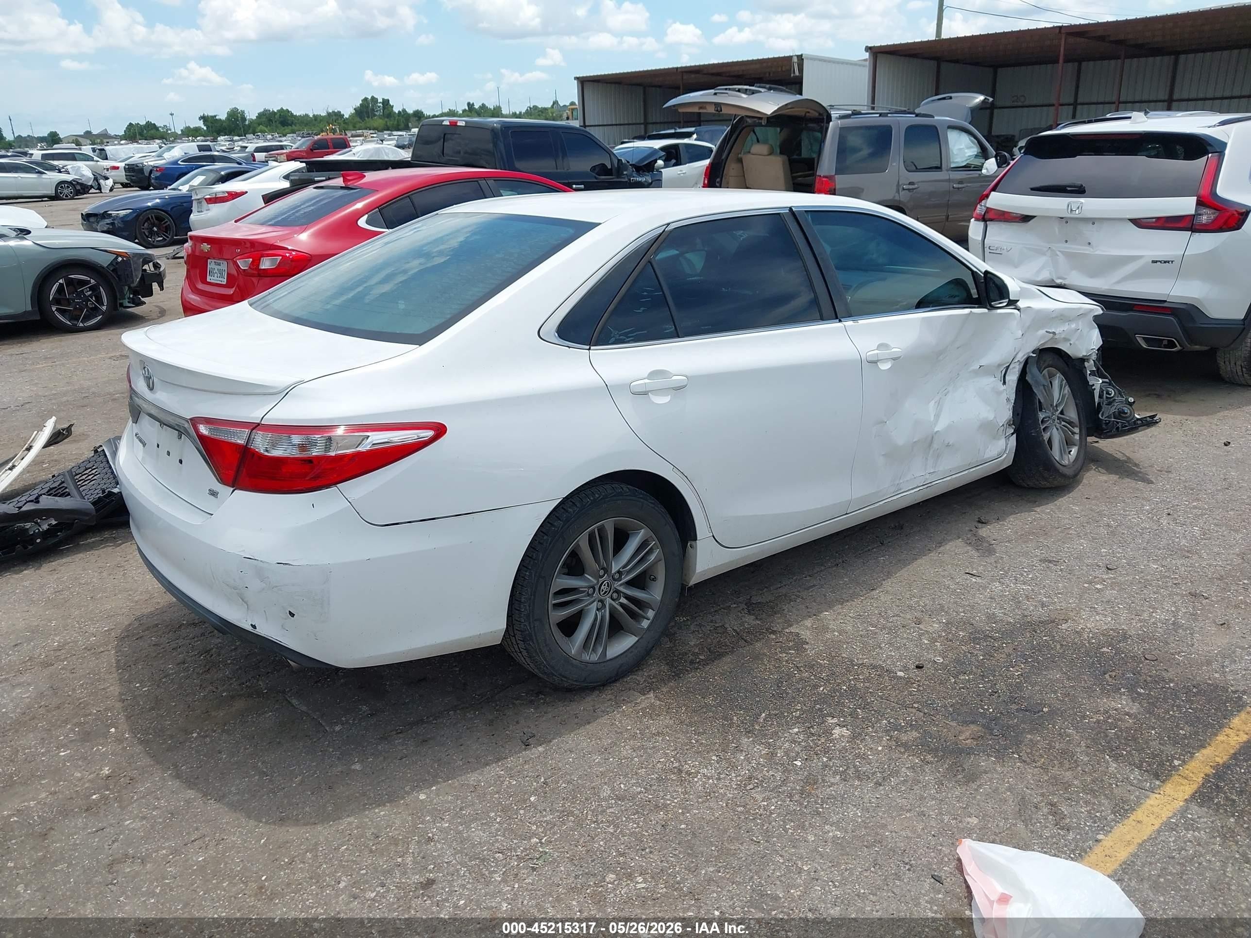 2016 Toyota Camry Se White vin: 4T1BF1FK0GU137315