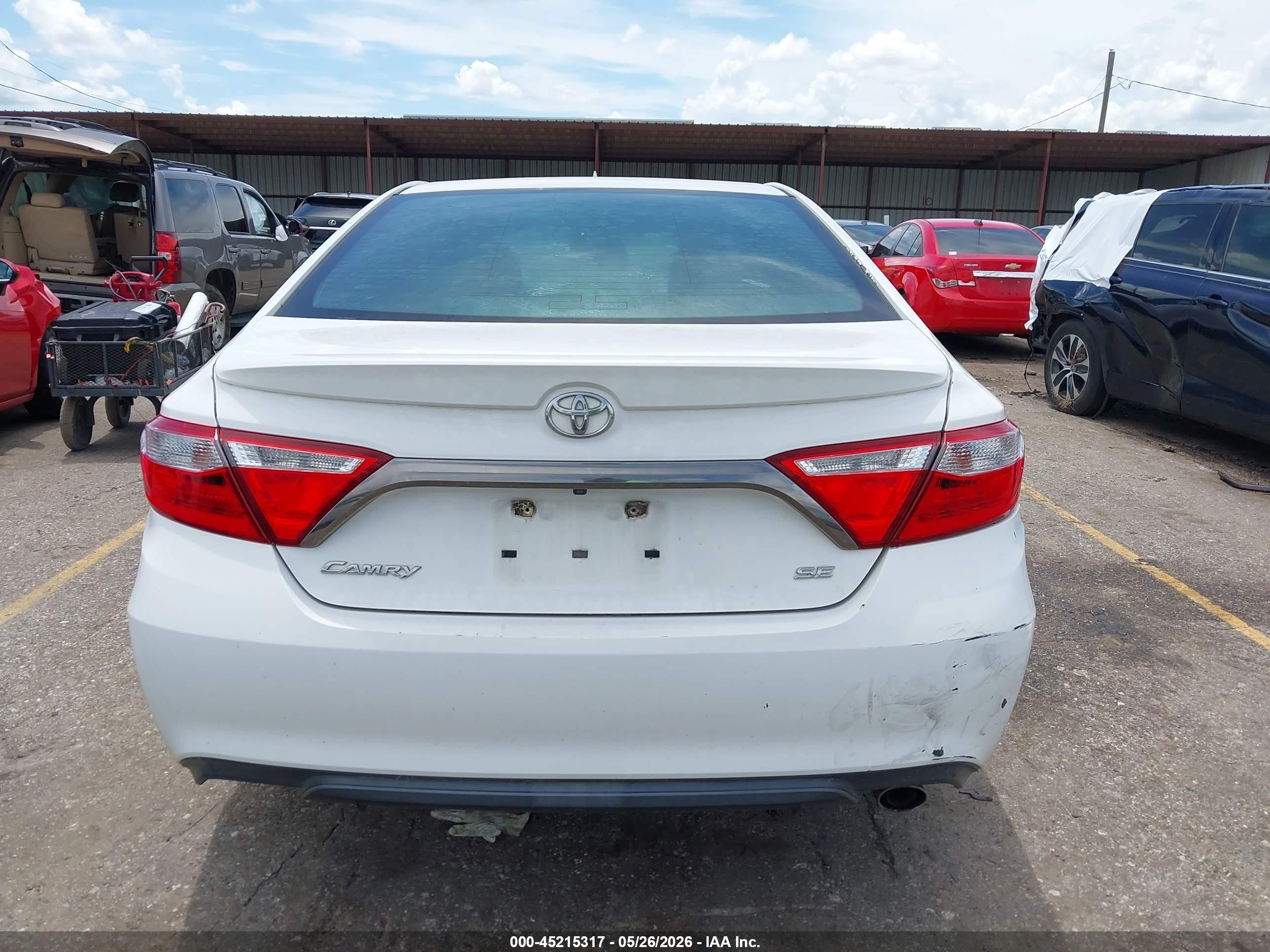 2016 Toyota Camry Se White vin: 4T1BF1FK0GU137315