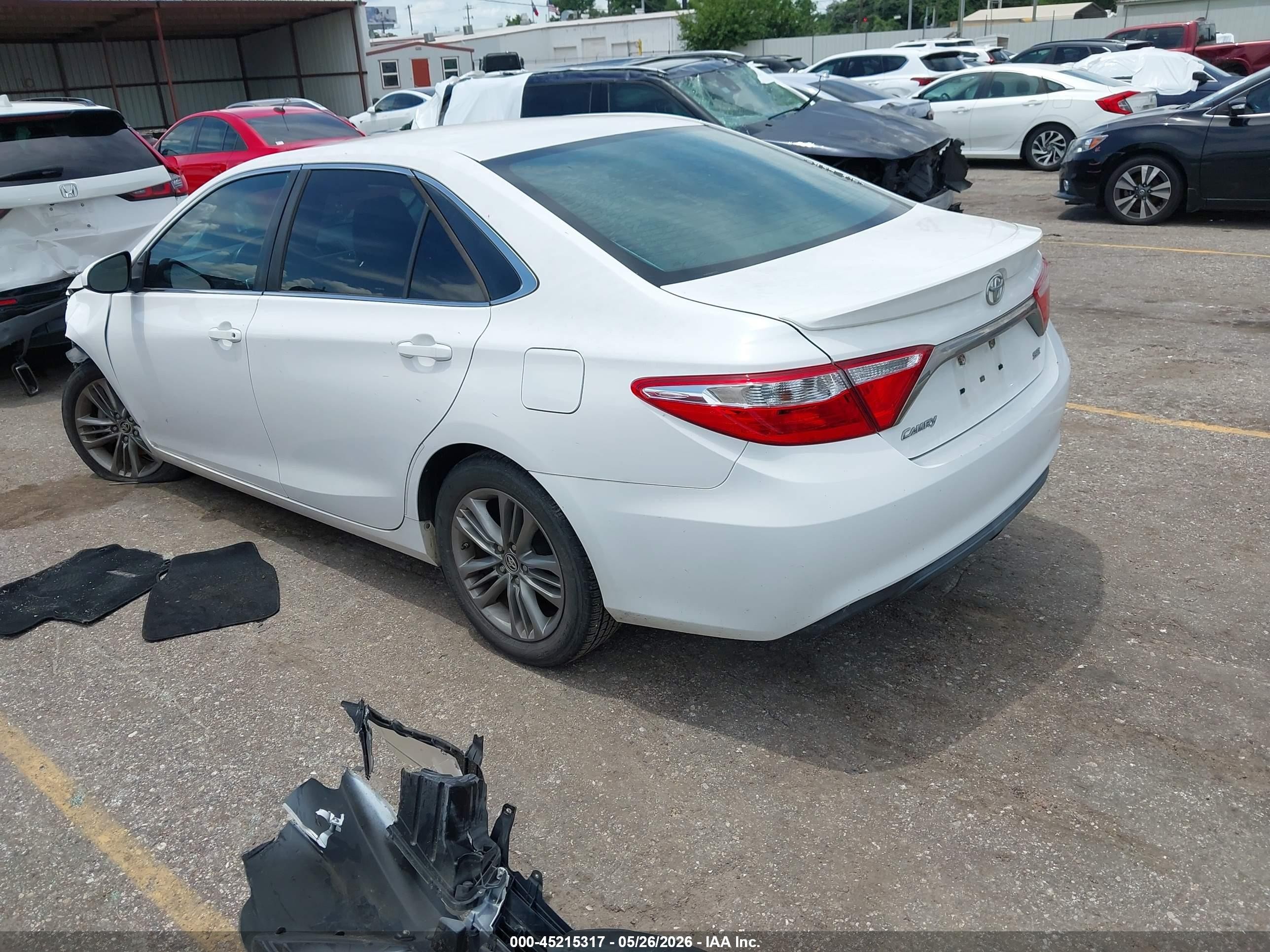 2016 Toyota Camry Se White vin: 4T1BF1FK0GU137315