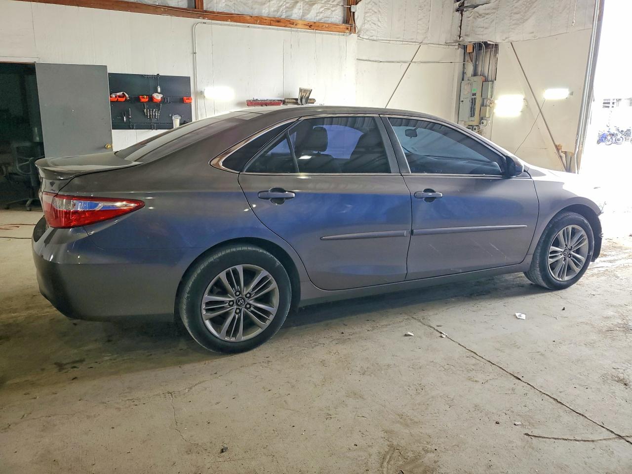 2016 Toyota Camry Se Gray vin: 4T1BF1FK0GU210408