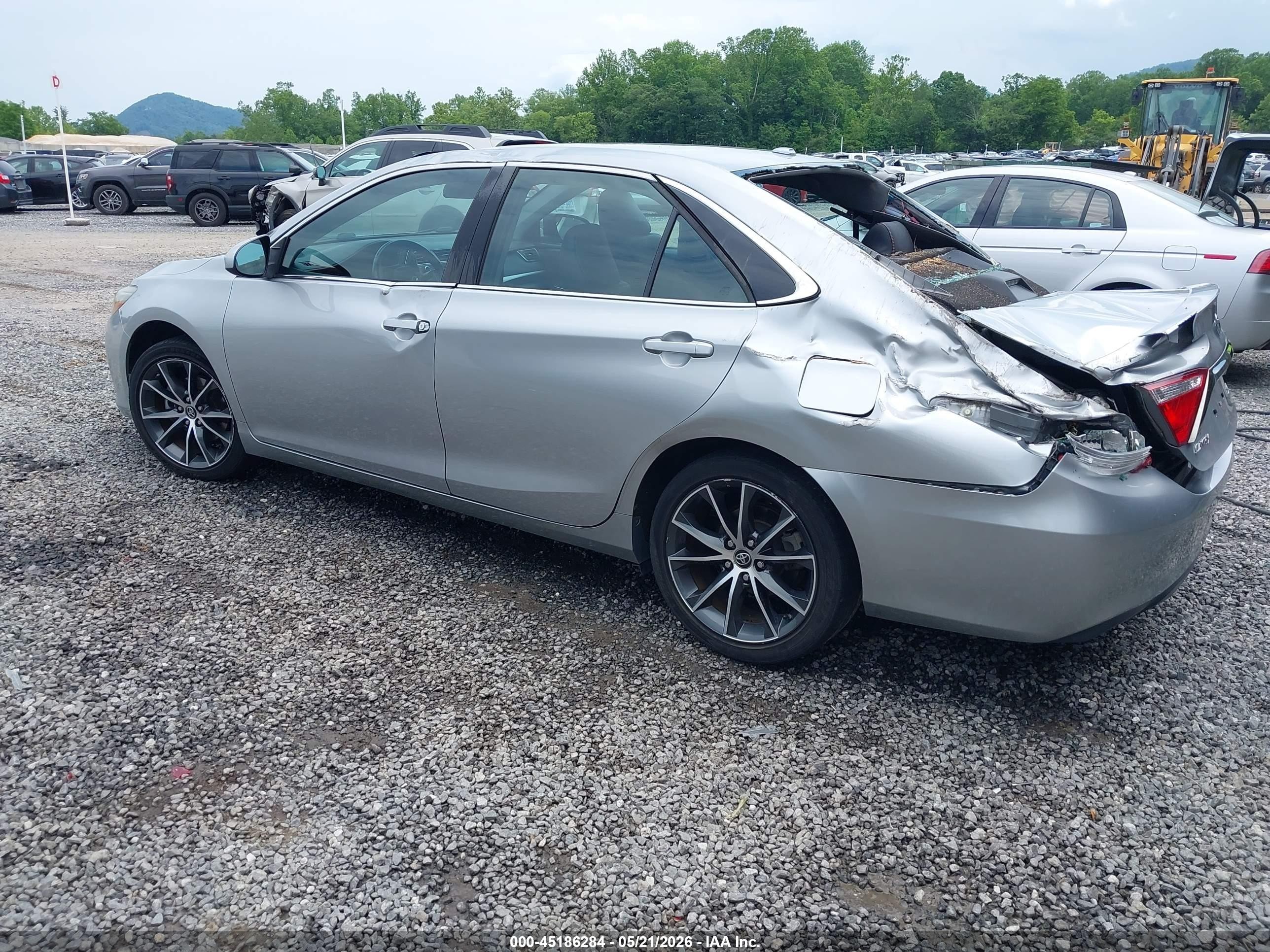 2016 Toyota Camry Xse Silver vin: 4T1BF1FK0GU234675
