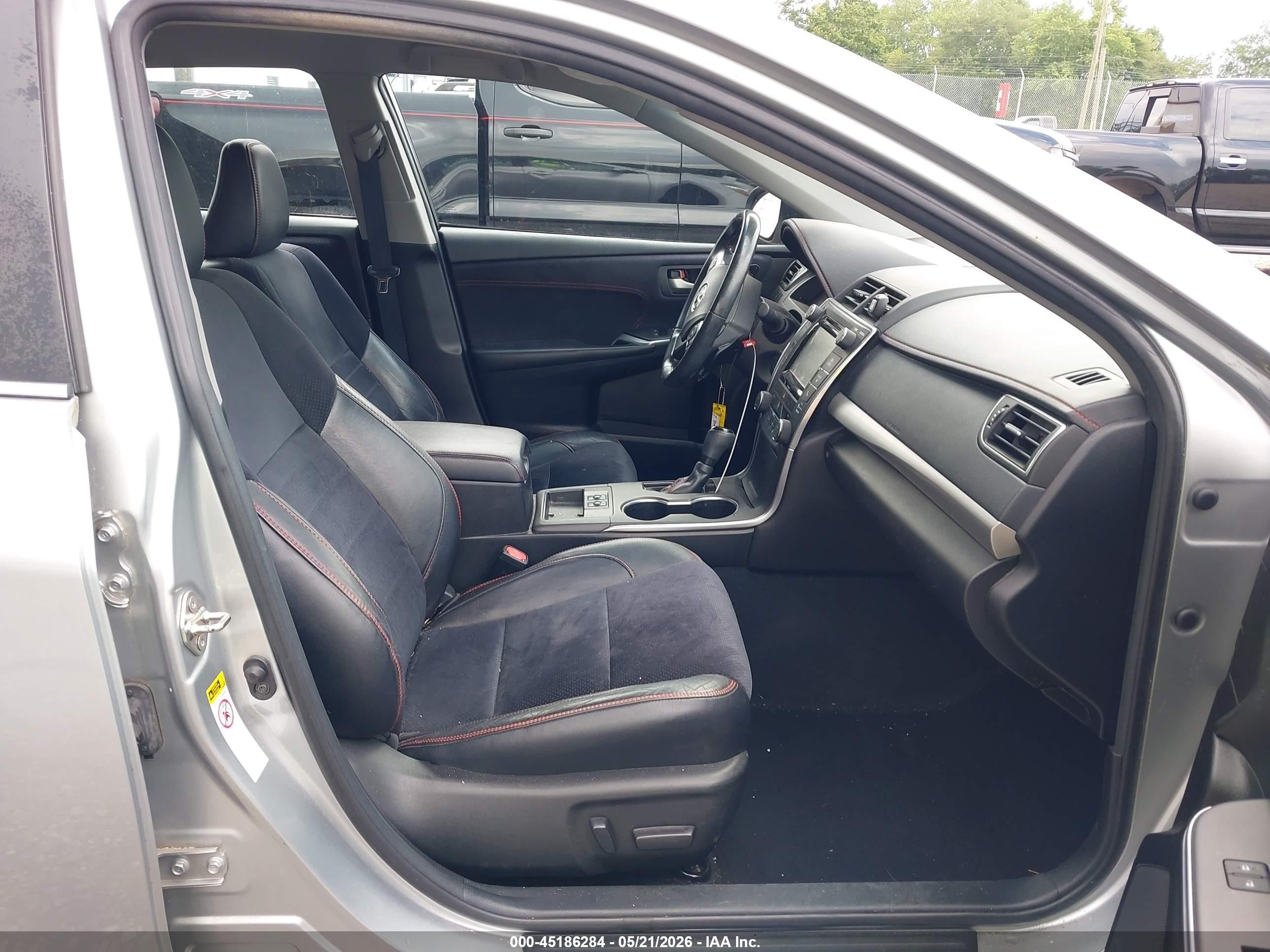 2016 Toyota Camry Xse Silver vin: 4T1BF1FK0GU234675