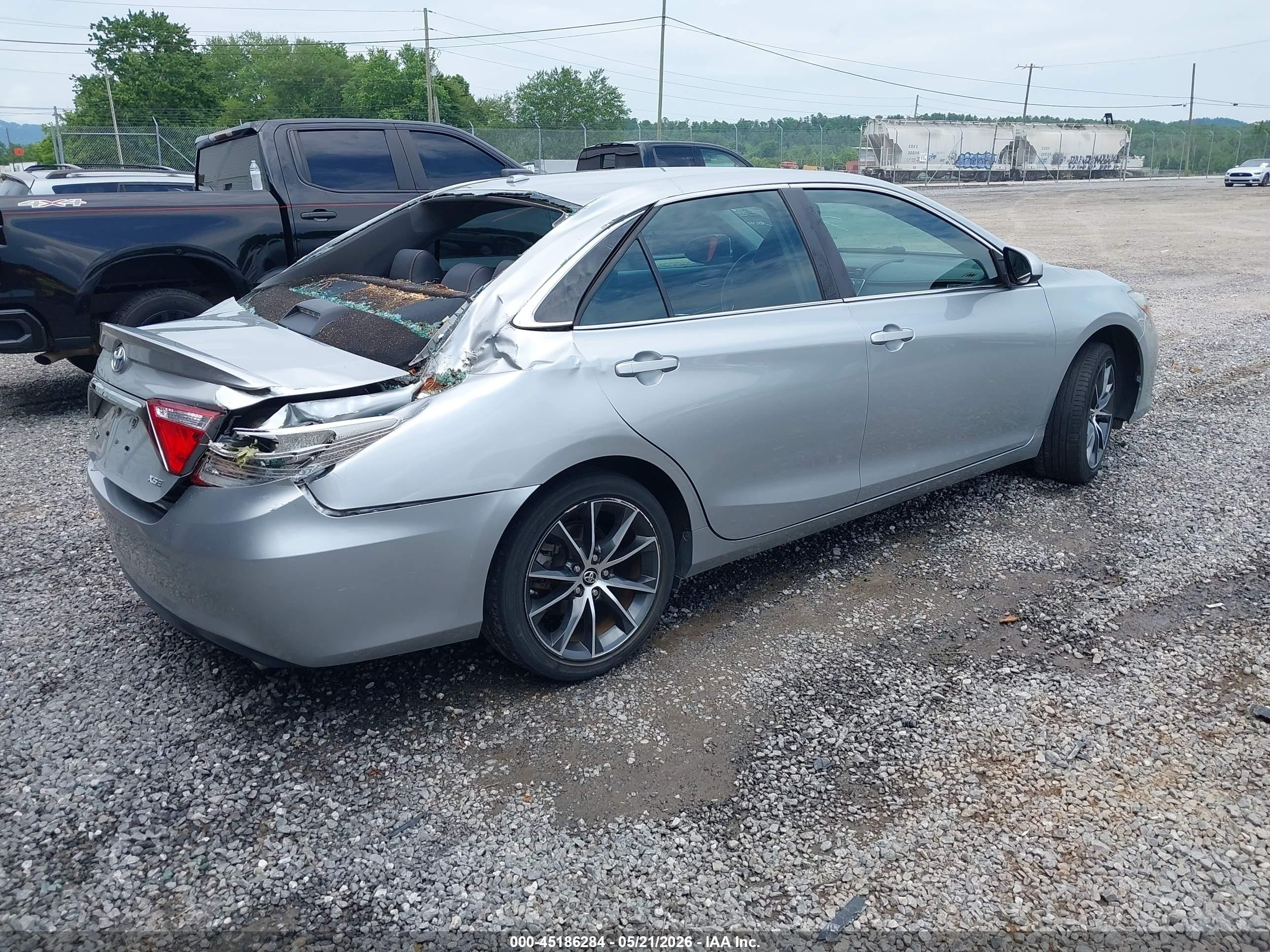 2016 Toyota Camry Xse Silver vin: 4T1BF1FK0GU234675