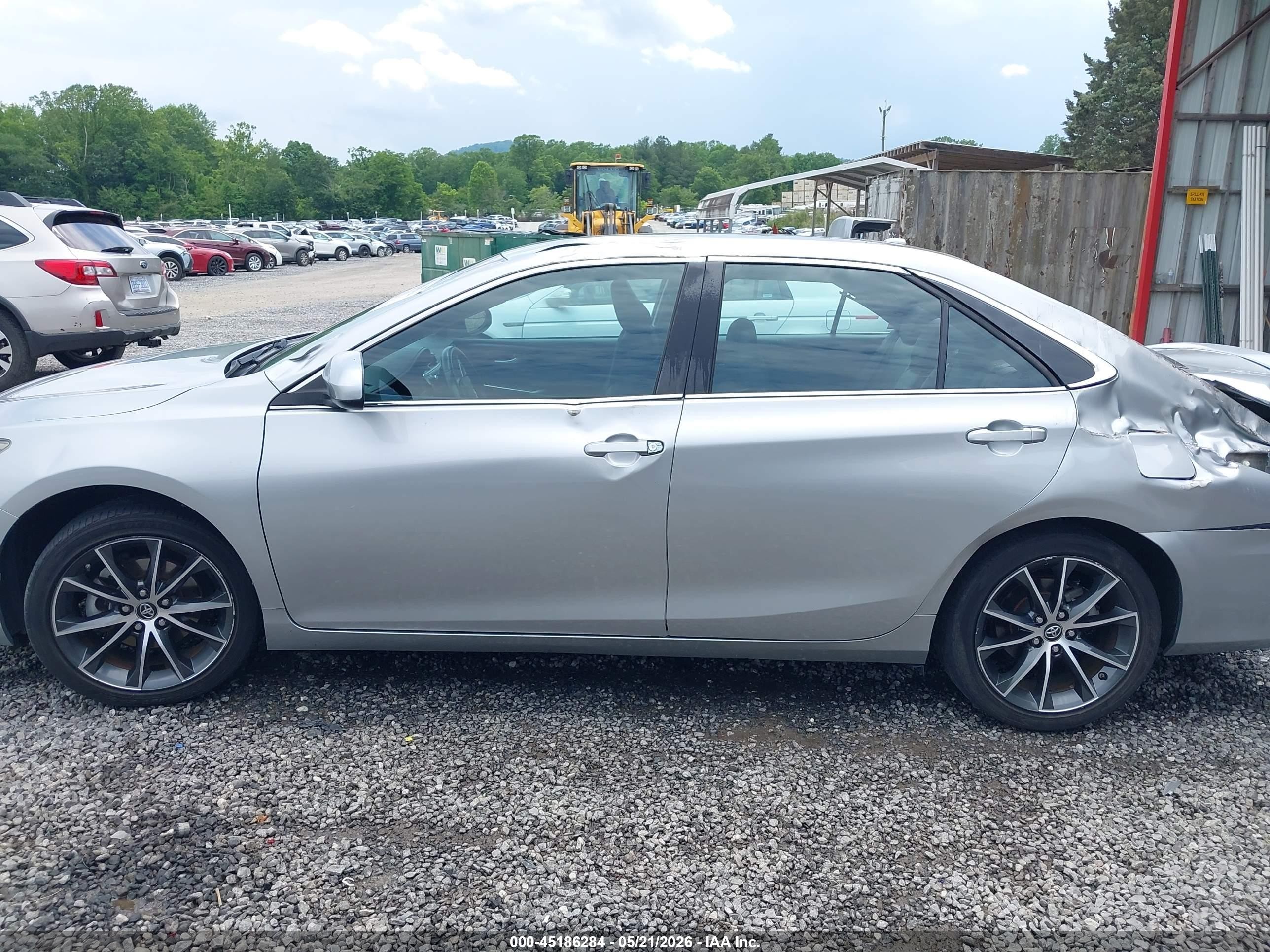 2016 Toyota Camry Xse Silver vin: 4T1BF1FK0GU234675