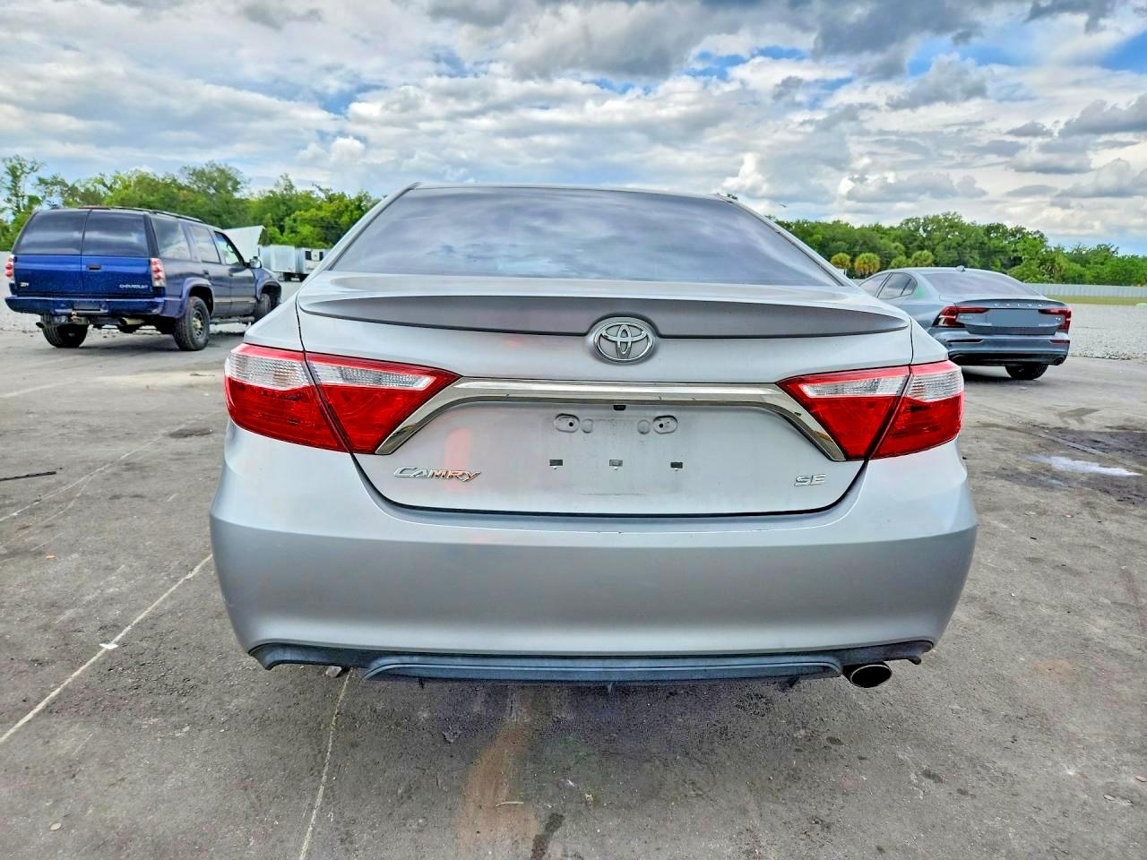 2016 Toyota Camry Se Silver vin: 4T1BF1FK0GU239505