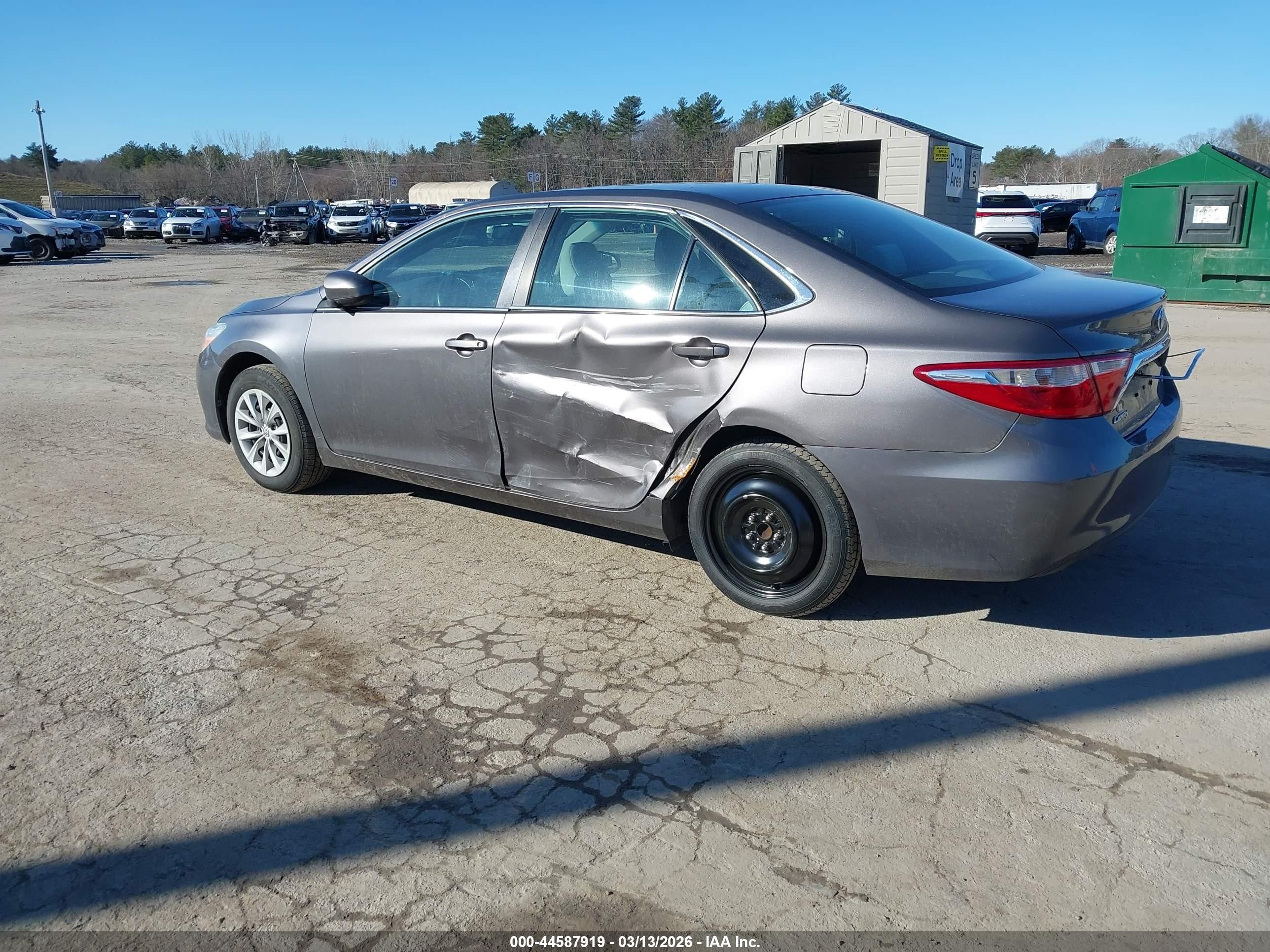 2017 Toyota Camry Le Gray vin: 4T1BF1FK0HU294568