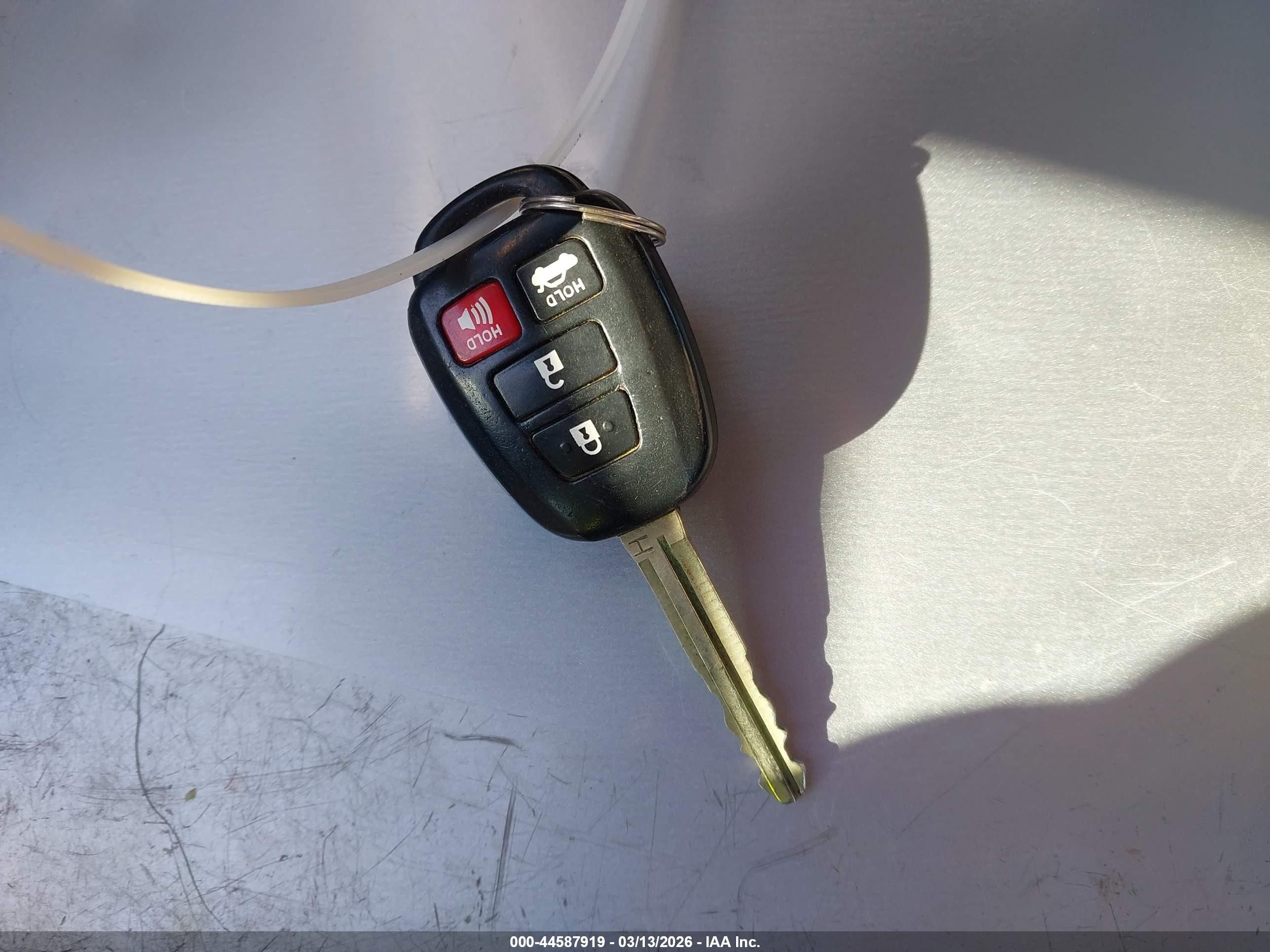 2017 Toyota Camry Le Gray vin: 4T1BF1FK0HU294568
