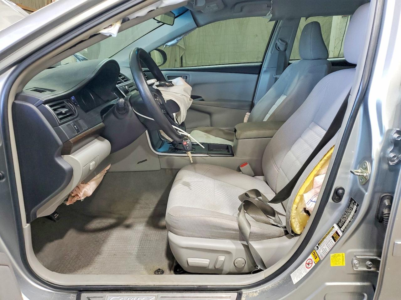 2017 Toyota Camry Le Silver vin: 4T1BF1FK0HU351559