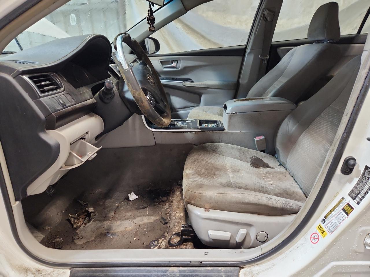 2017 Toyota Camry Le White vin: 4T1BF1FK0HU393102 Damage: Steering Wheel, Broken, Replacement Required