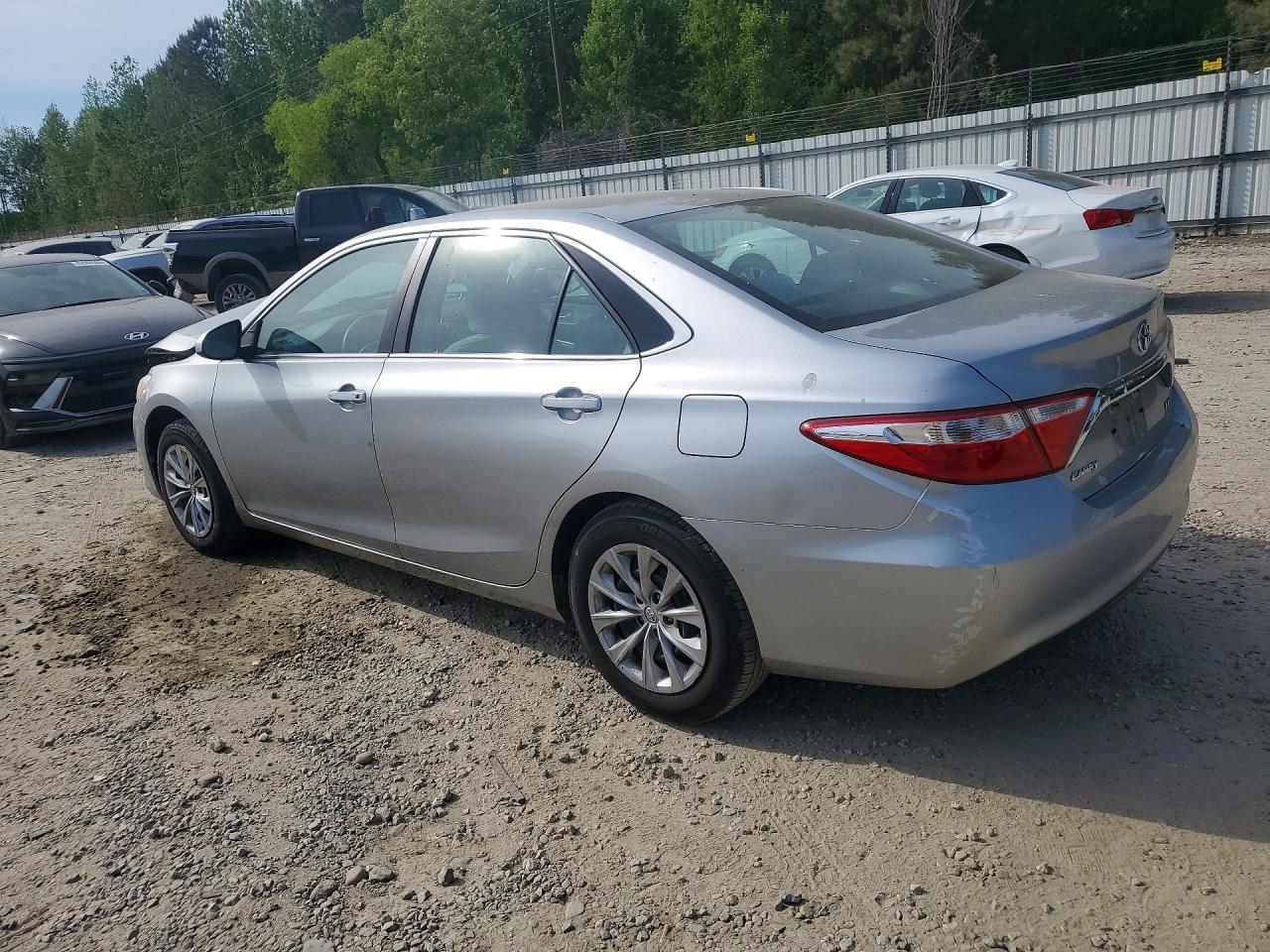 2017 Toyota Camry Le Silver vin: 4T1BF1FK0HU762802