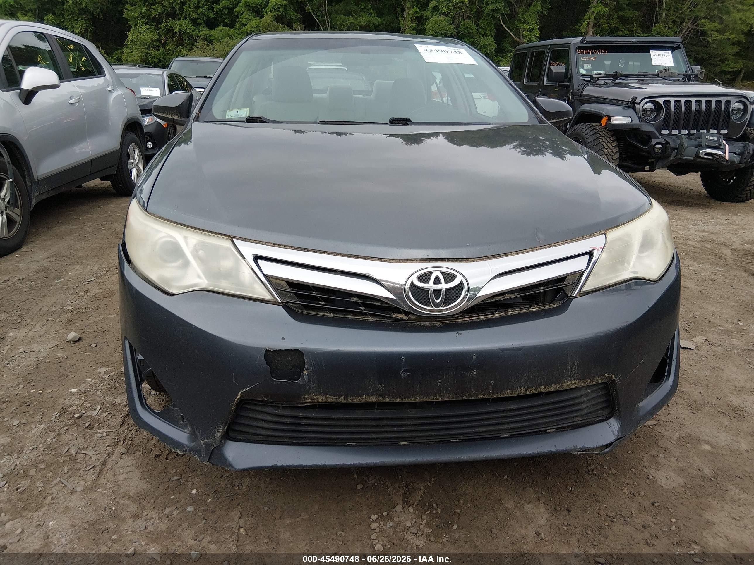 2012 Toyota Camry Le Gray vin: 4T1BF1FK1CU027903