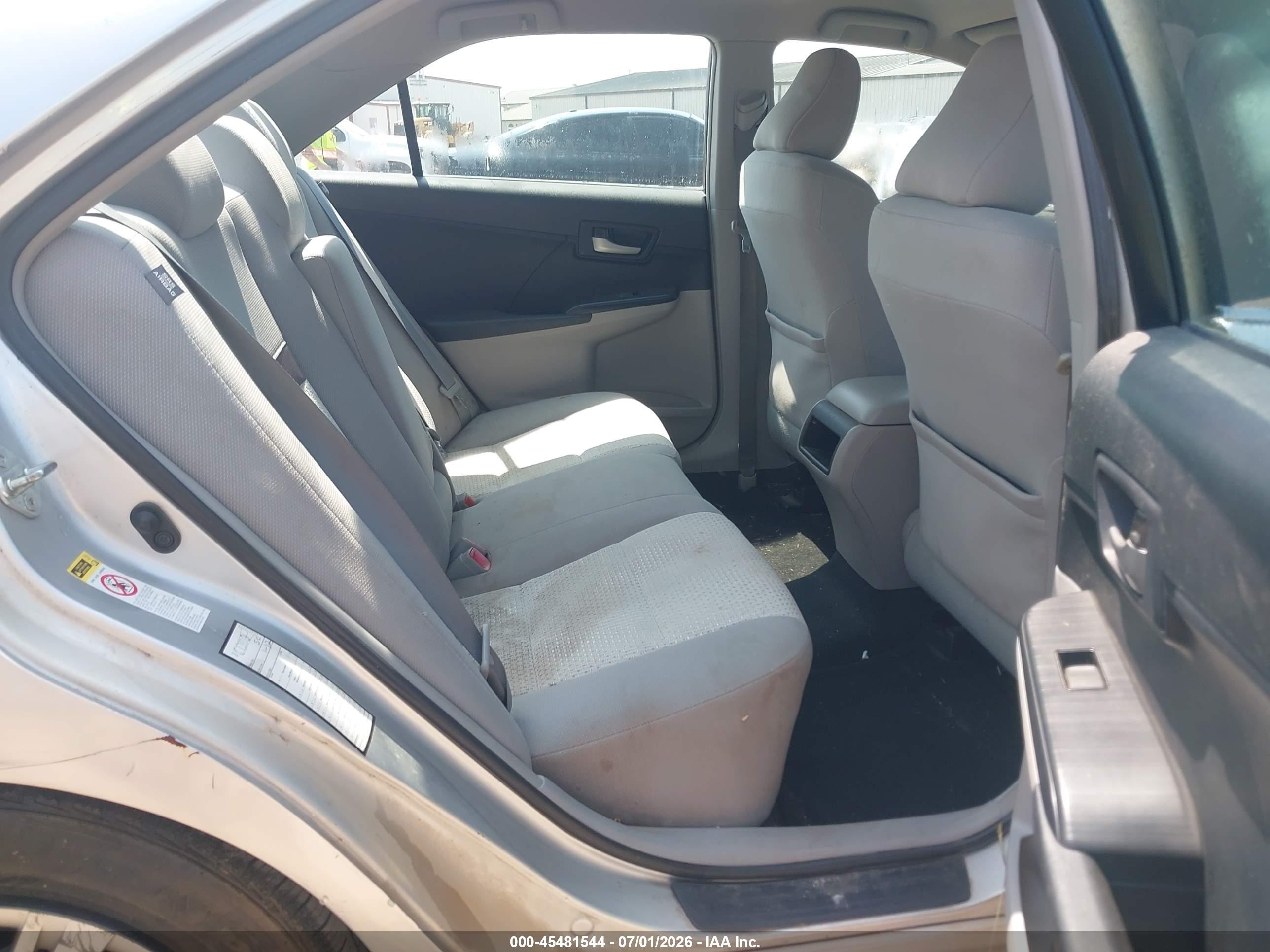 2012 Toyota Camry Le Silver vin: 4T1BF1FK1CU043941