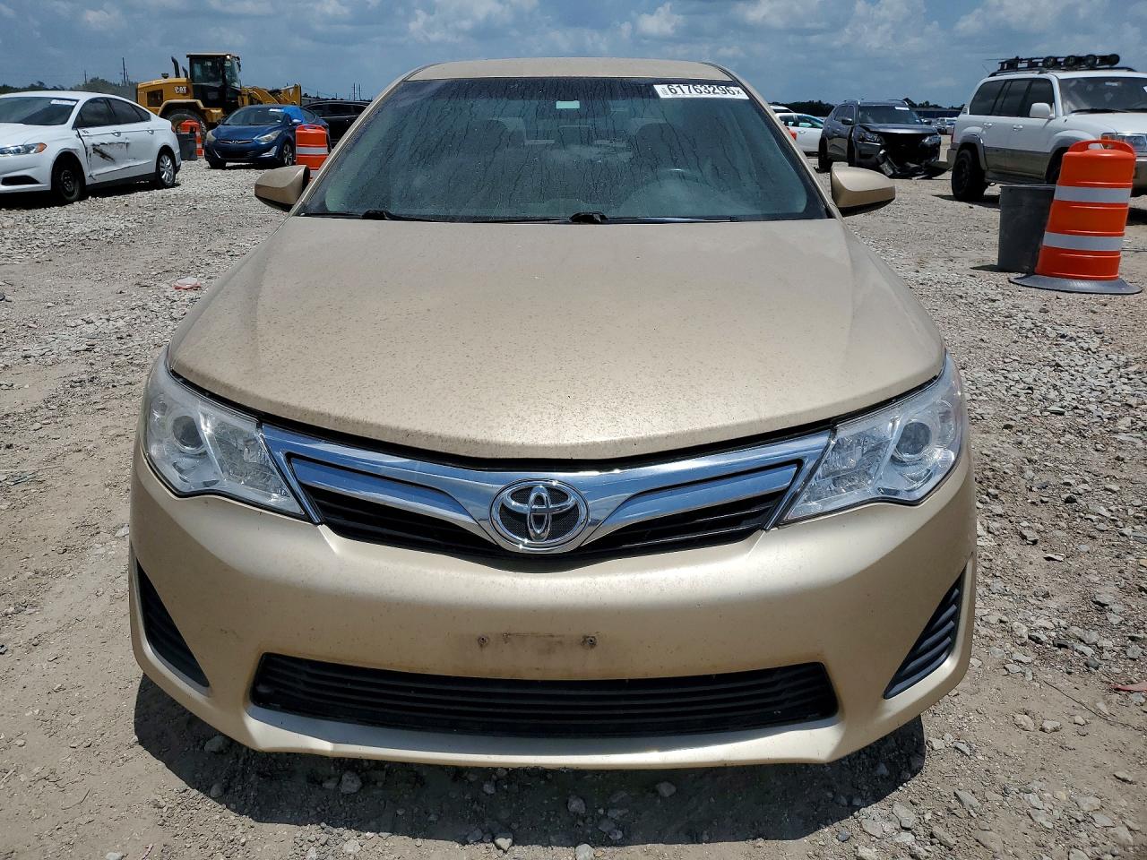 2012 Toyota Camry Le Gold vin: 4T1BF1FK1CU064093