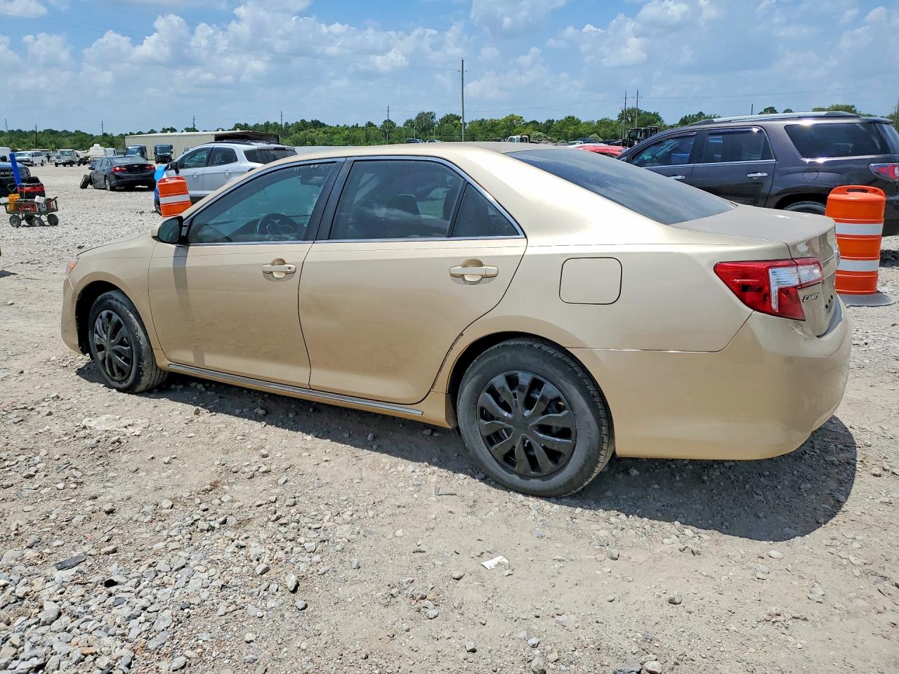 2012 Toyota Camry Le Gold vin: 4T1BF1FK1CU064093