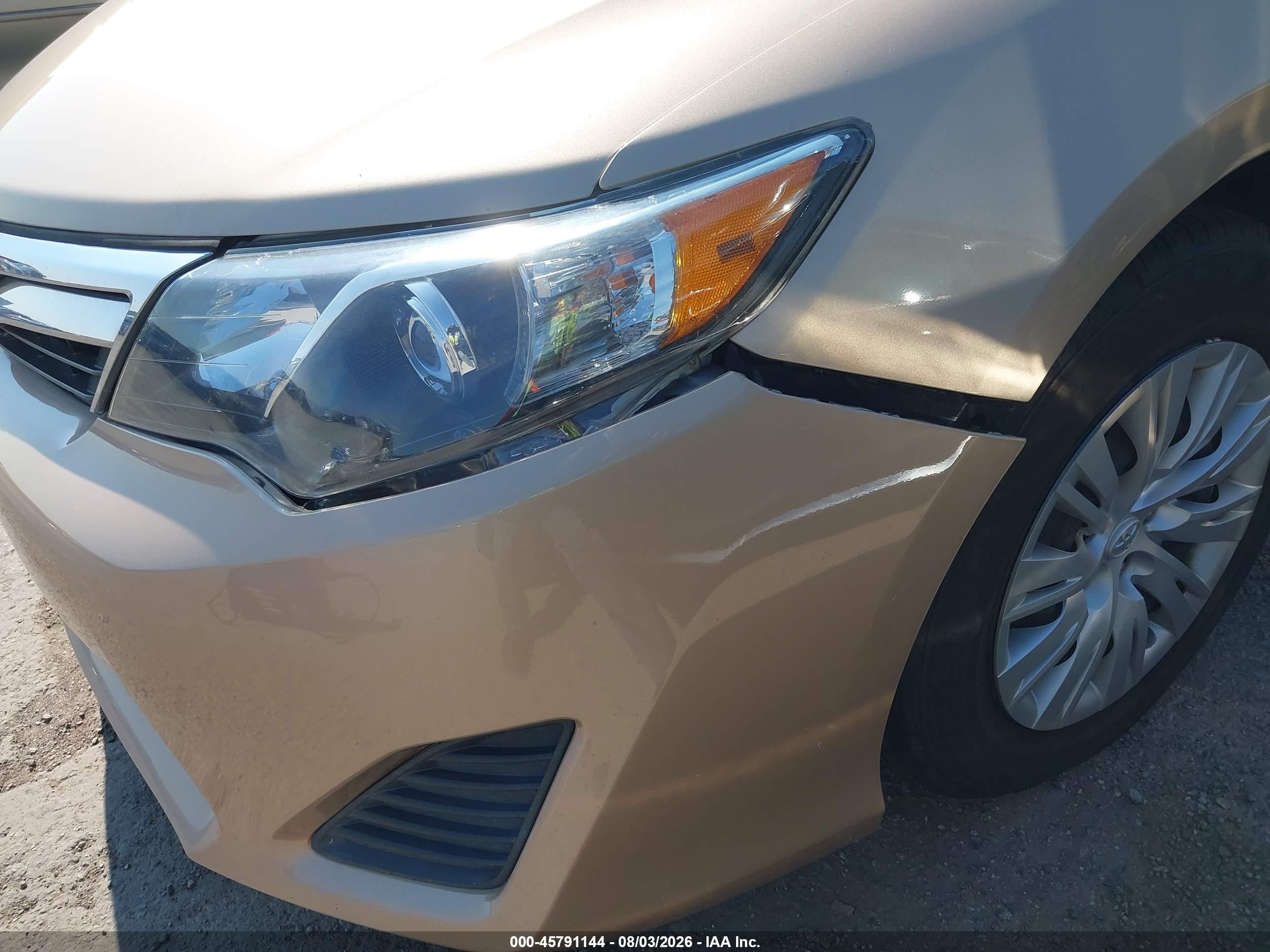 2012 Toyota Camry Le Золотой vin: 4T1BF1FK1CU081525