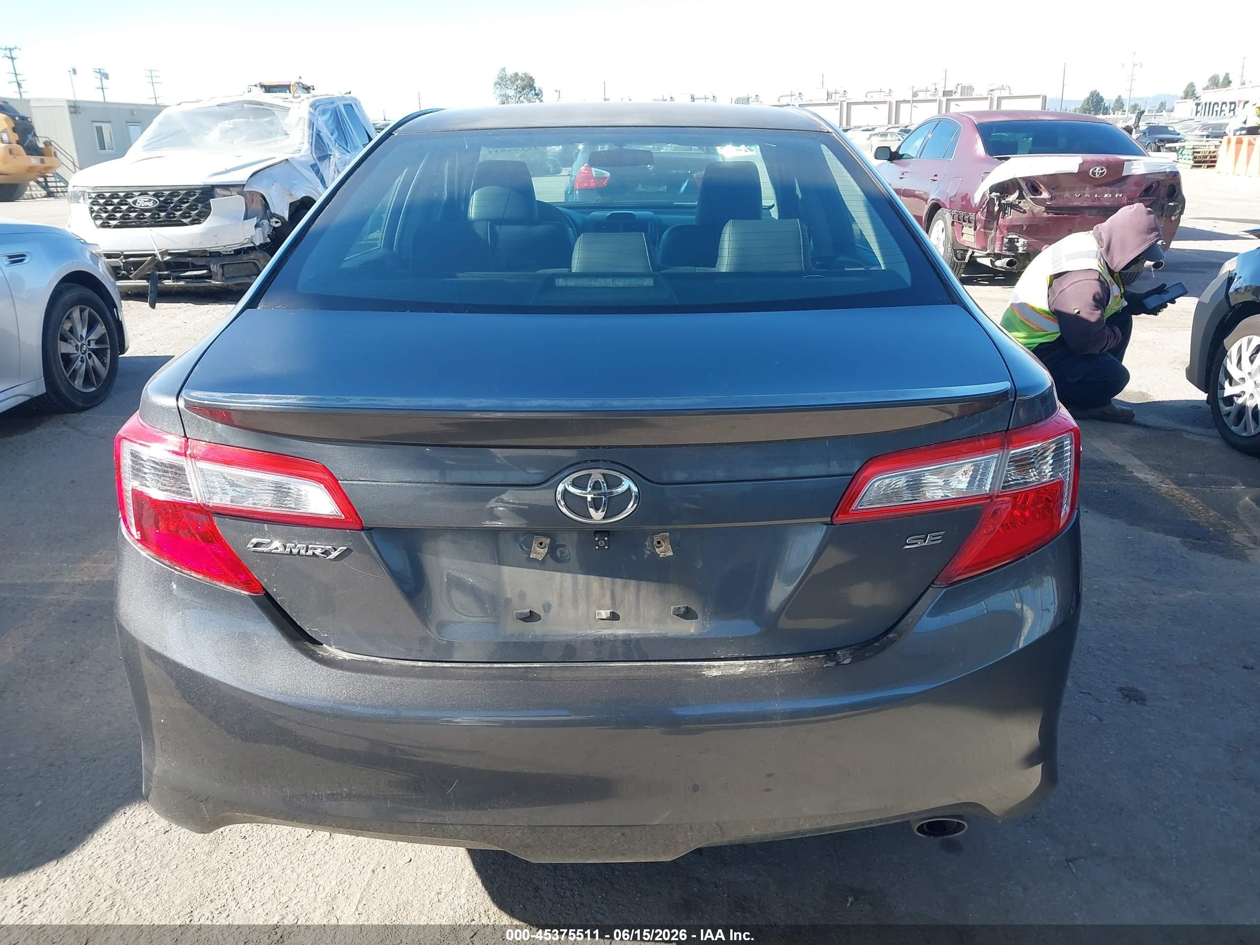 2012 Toyota Camry Se Серый vin: 4T1BF1FK1CU083114