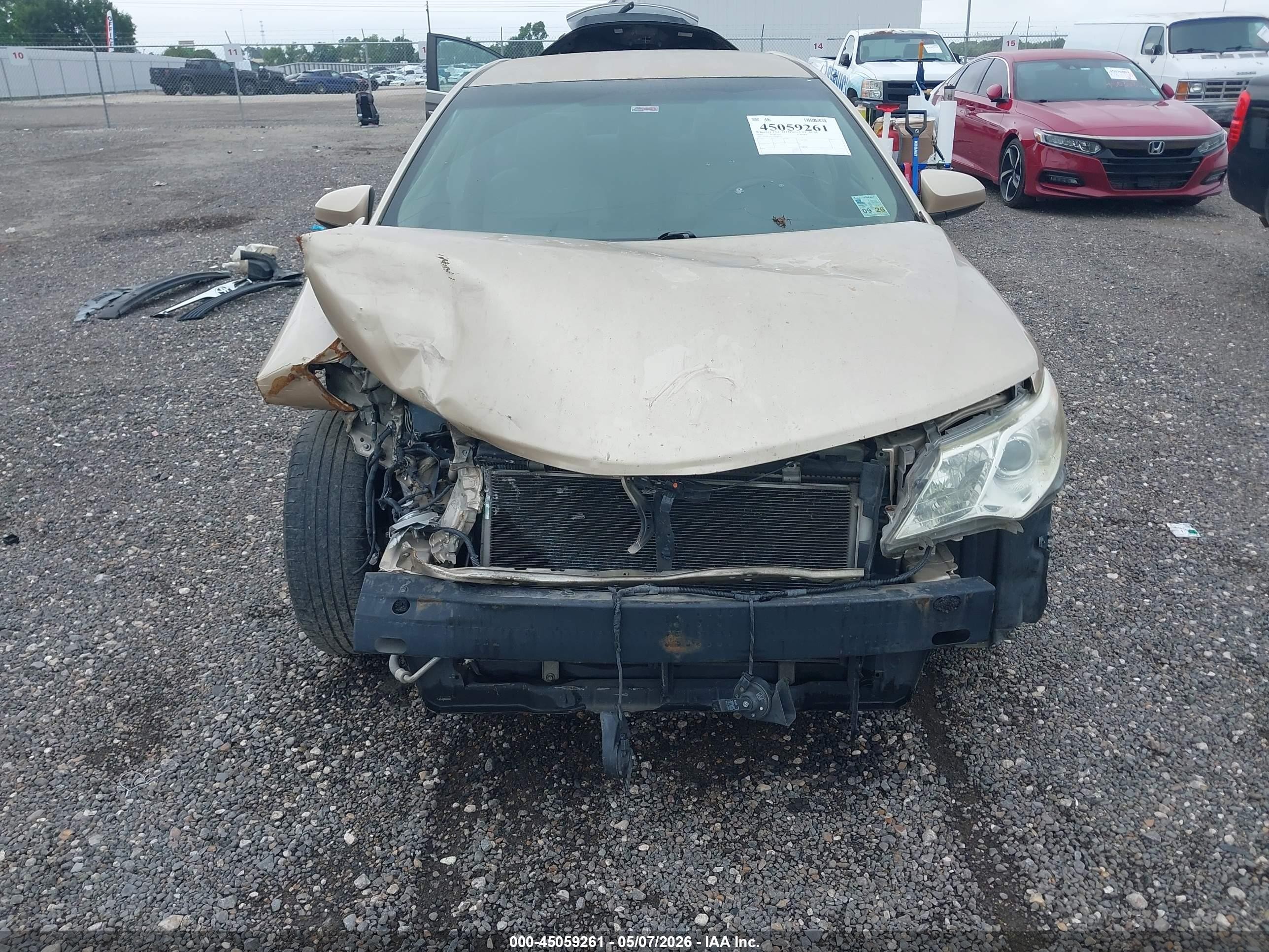2012 Toyota Camry Le Gold vin: 4T1BF1FK1CU085672